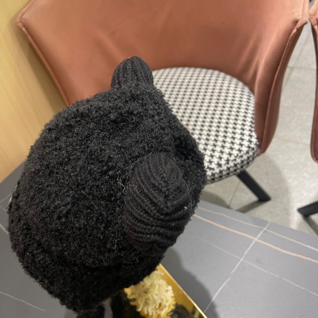 [TOP] Moncler Bear Ear Caps - 4 Colour