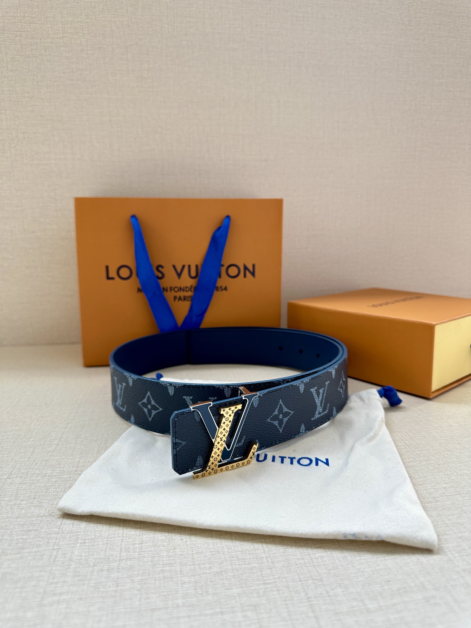 [TOP] Louis Vuitton LV Initiales Reversible Belt - 4.0CM
