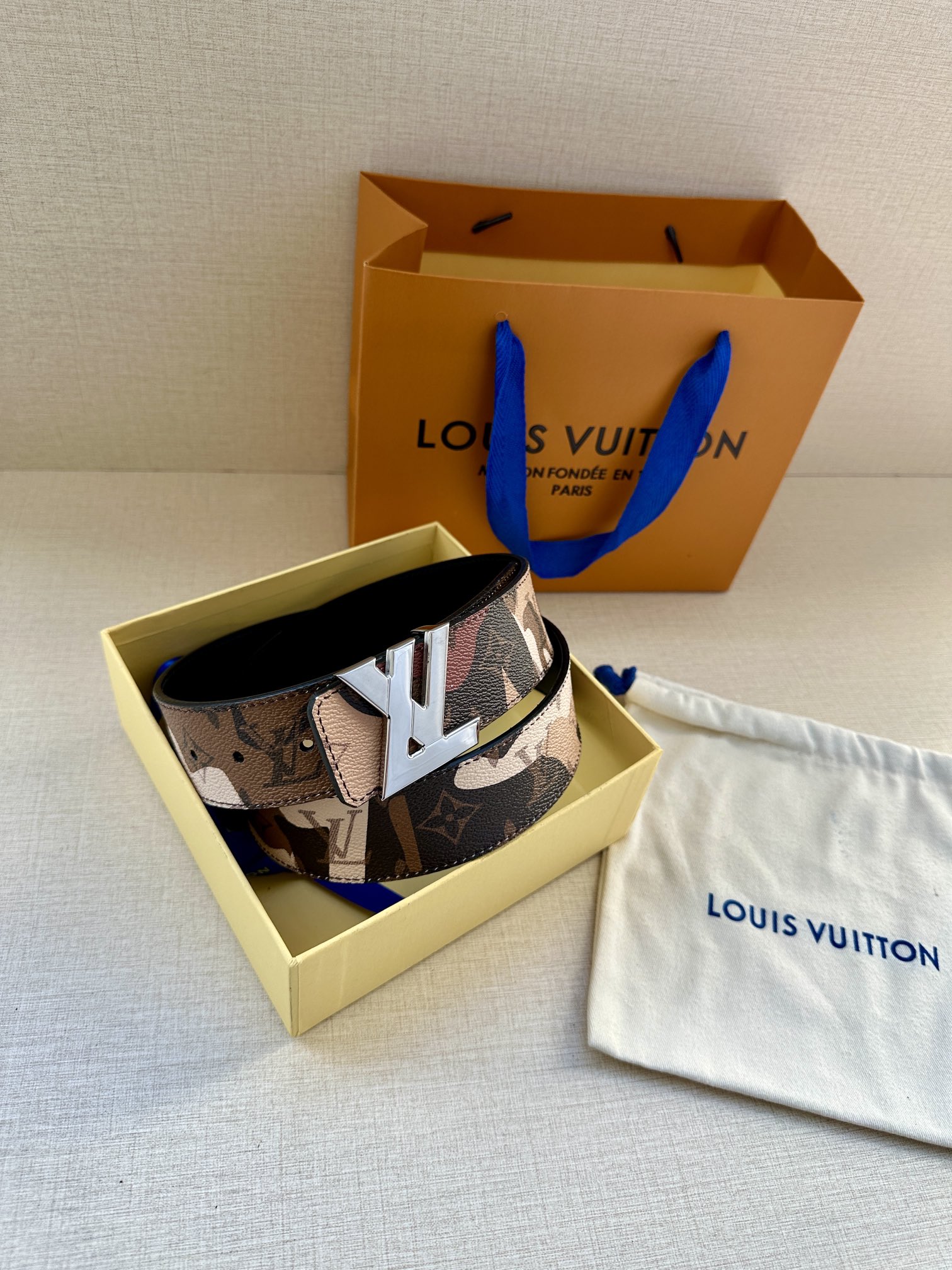 [TOP] Louis Vuitton LV Initiales Reversible Belt - 4.0CM