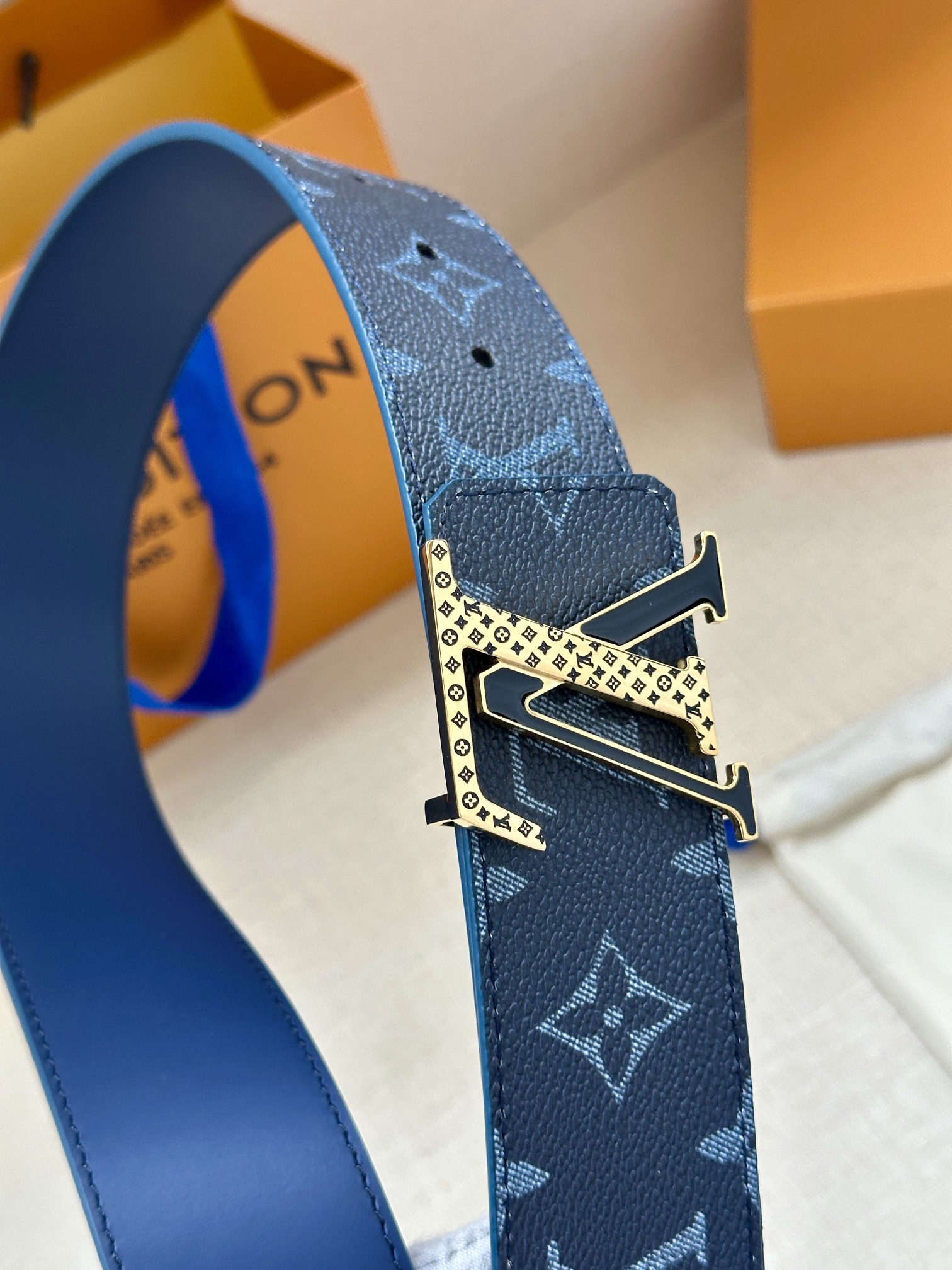 [TOP] Louis Vuitton LV Initiales Reversible Belt - 4.0CM