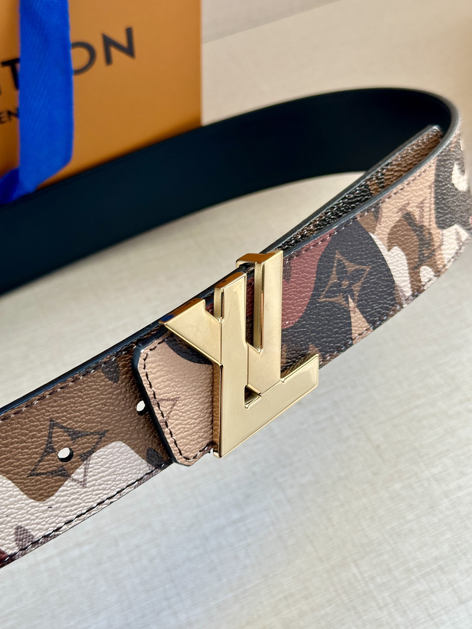 [TOP] Louis Vuitton LV Initiales Reversible Belt - 4.0CM