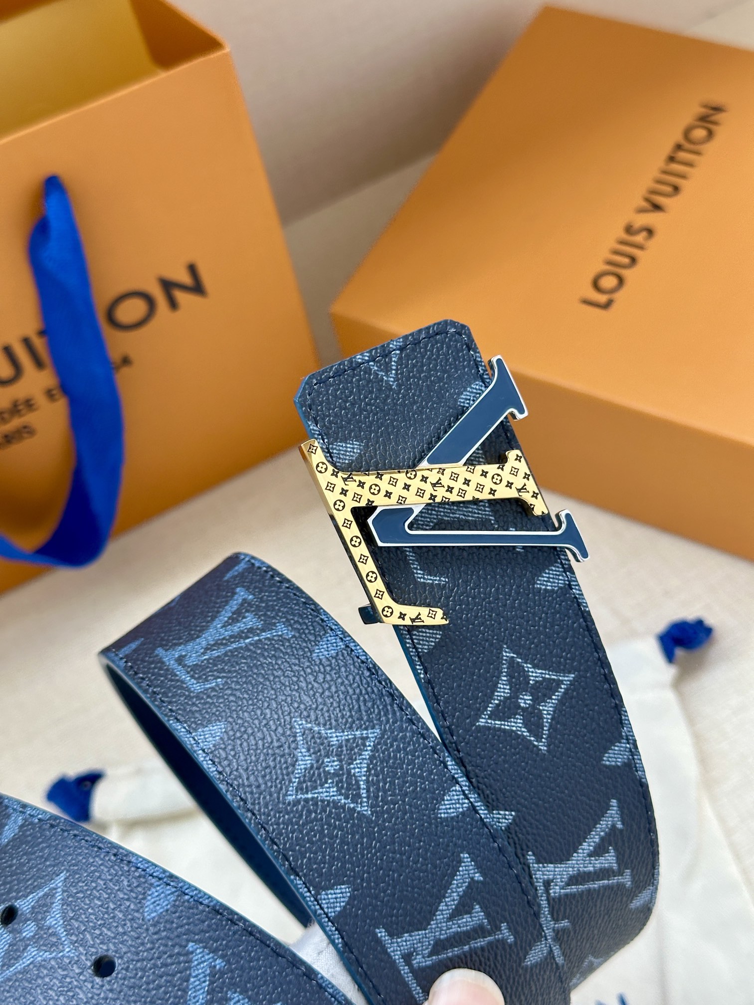 [TOP] Louis Vuitton LV Initiales Reversible Belt - 4.0CM