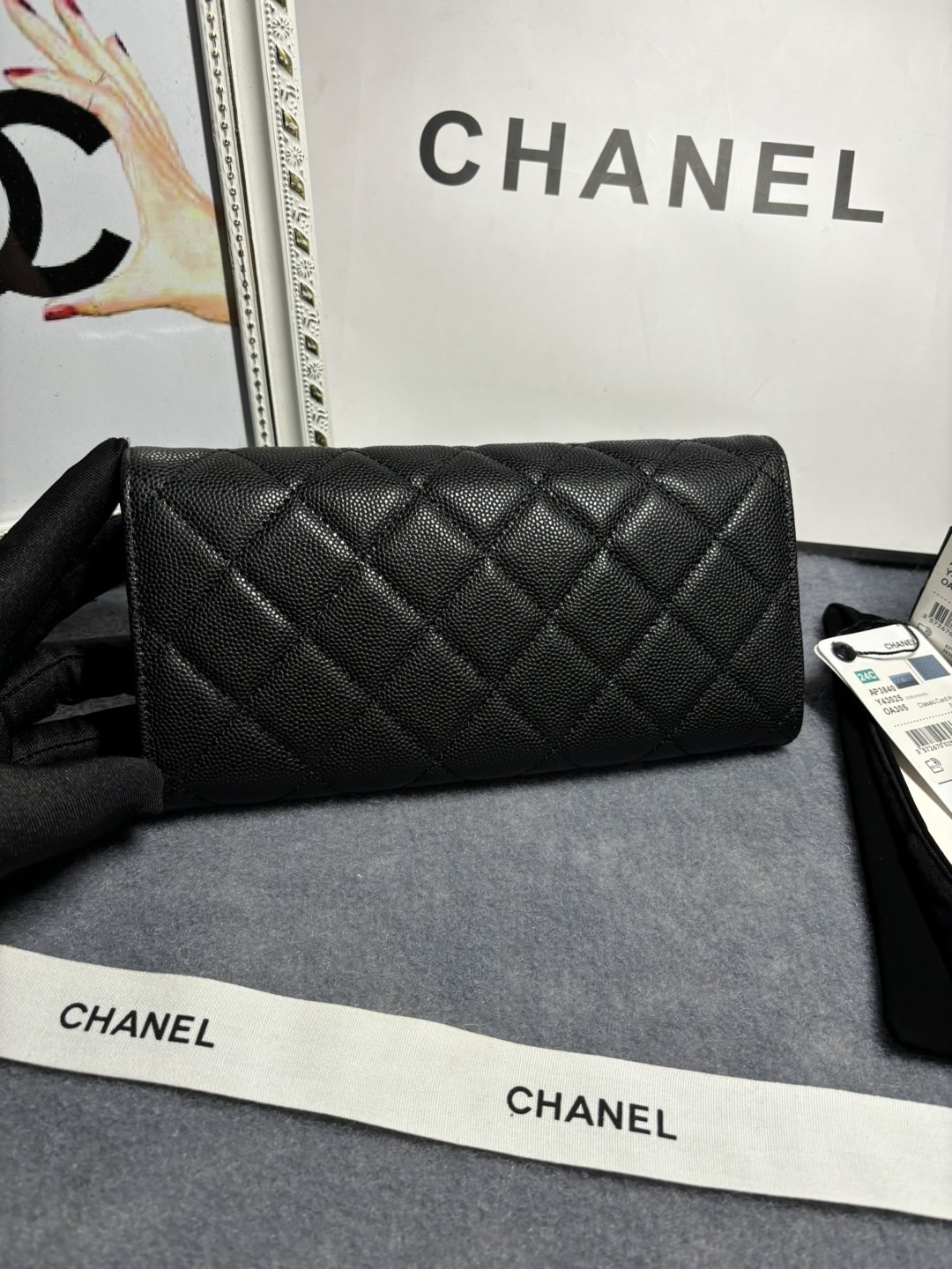 [TOP] CHANEL Hollow Letter CC Flap Wallet 10.4x19.4x3cm - Black