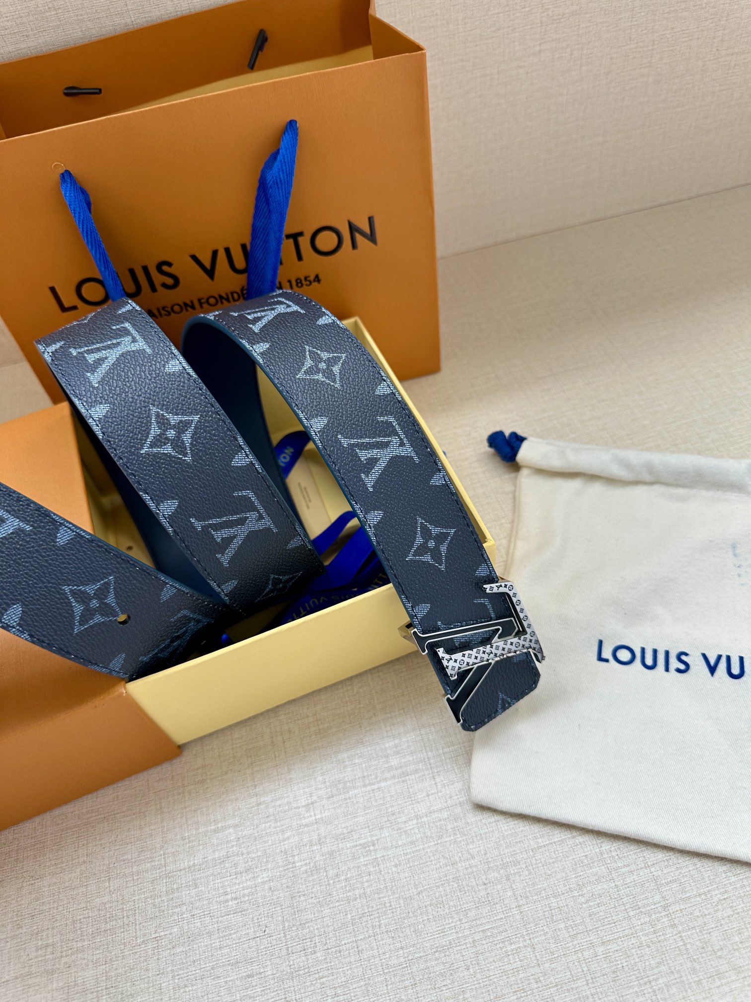 [TOP] Louis Vuitton LV Initiales Reversible Belt - 4.0CM