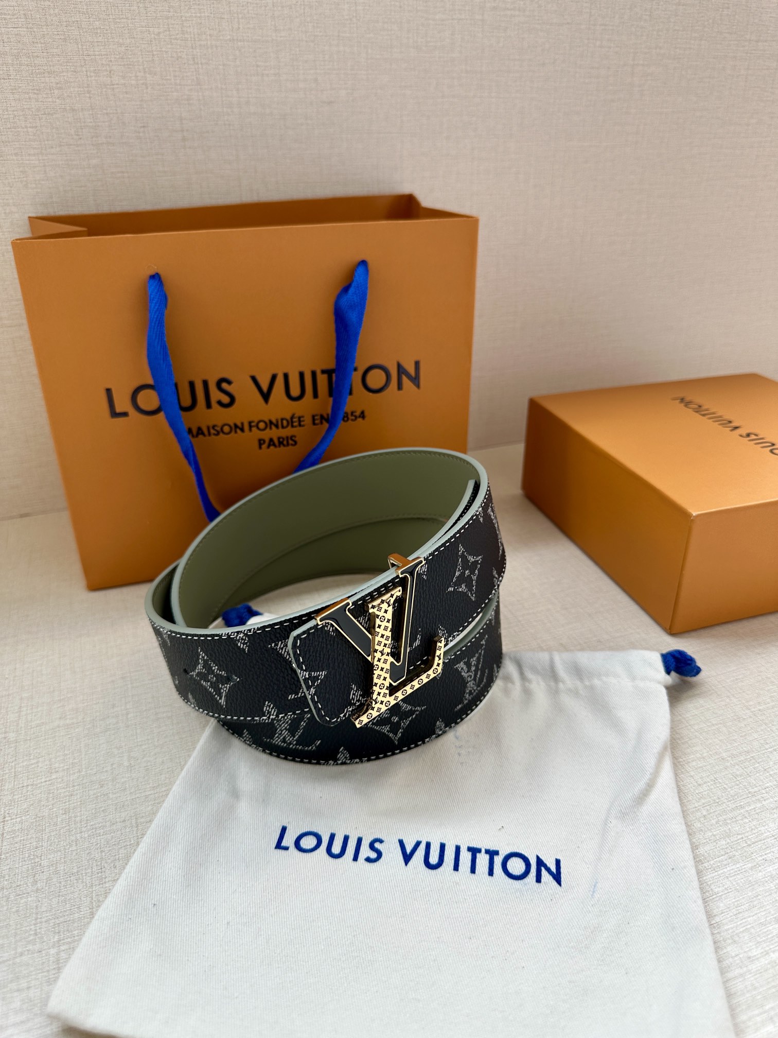 [TOP] Louis Vuitton LV Initiales Reversible Belt - 4.0CM