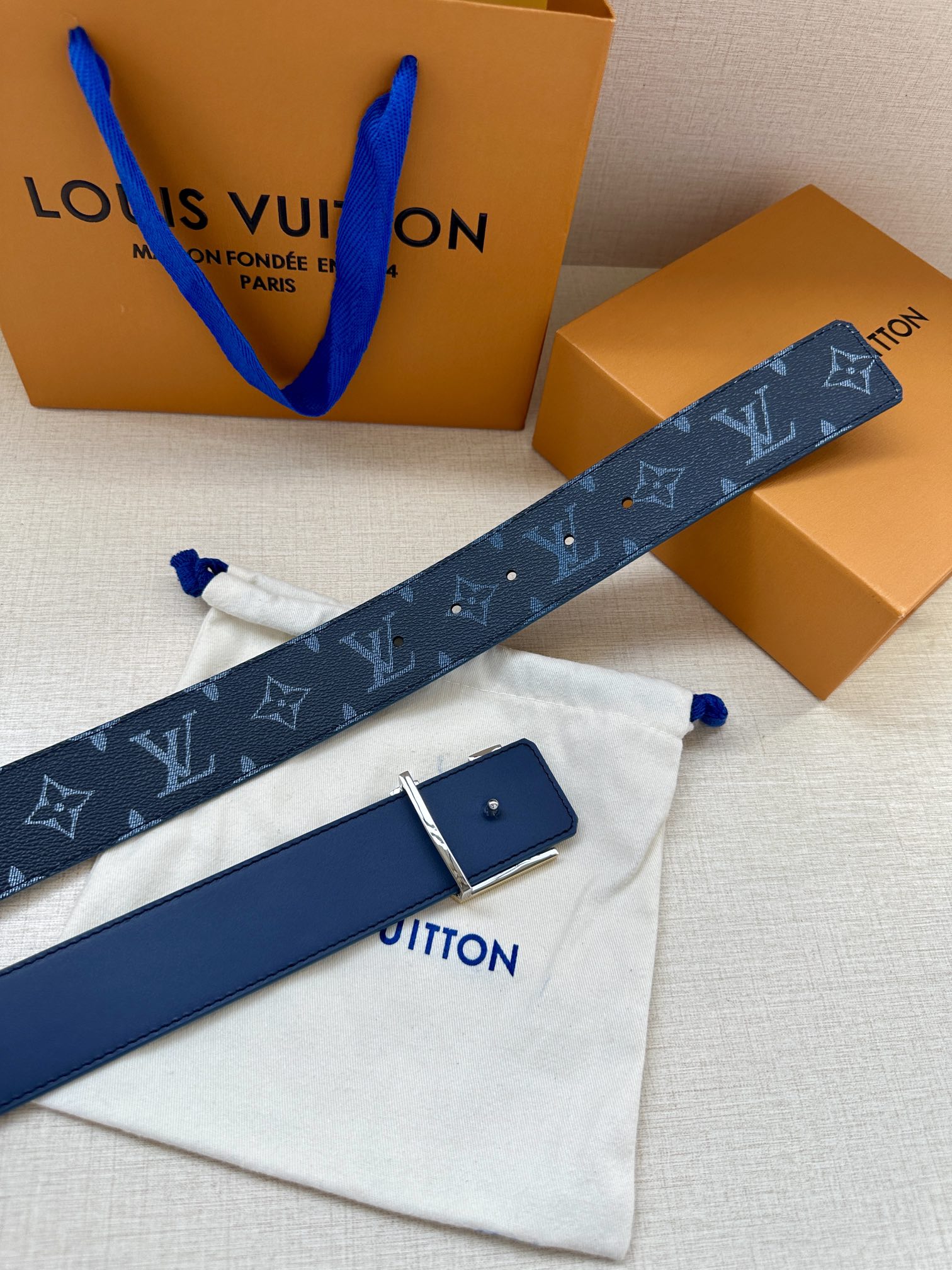 [TOP] Louis Vuitton LV Initiales Reversible Belt - 4.0CM