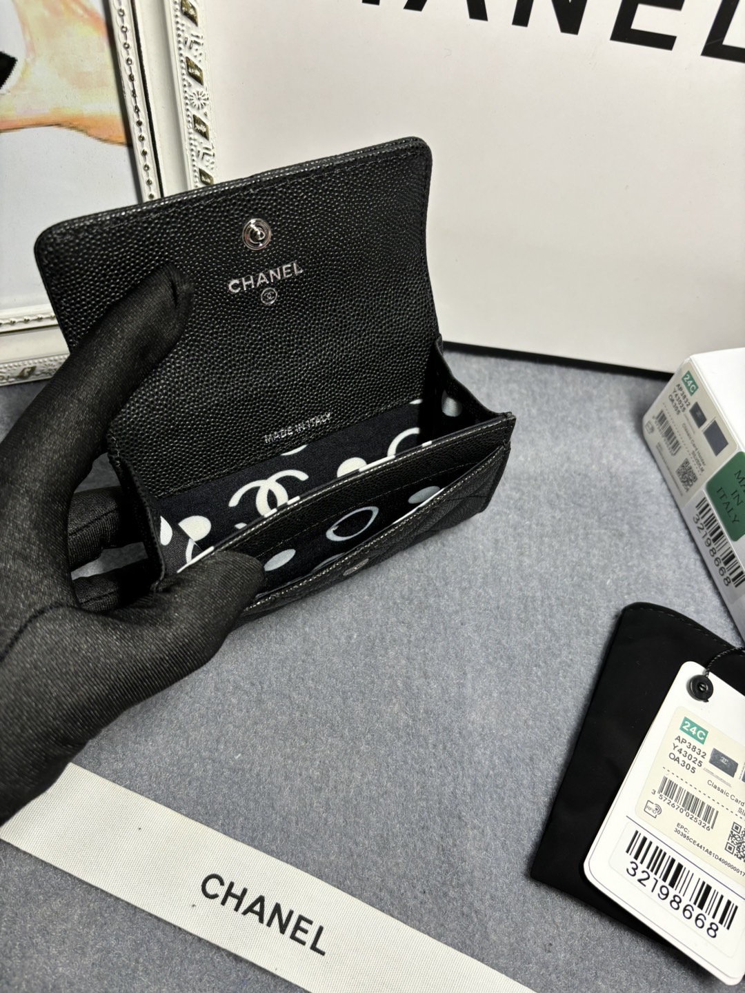 [TOP] CHANEL Hollow Letter CC Card Holder Wallet 11x7x2cm - Black