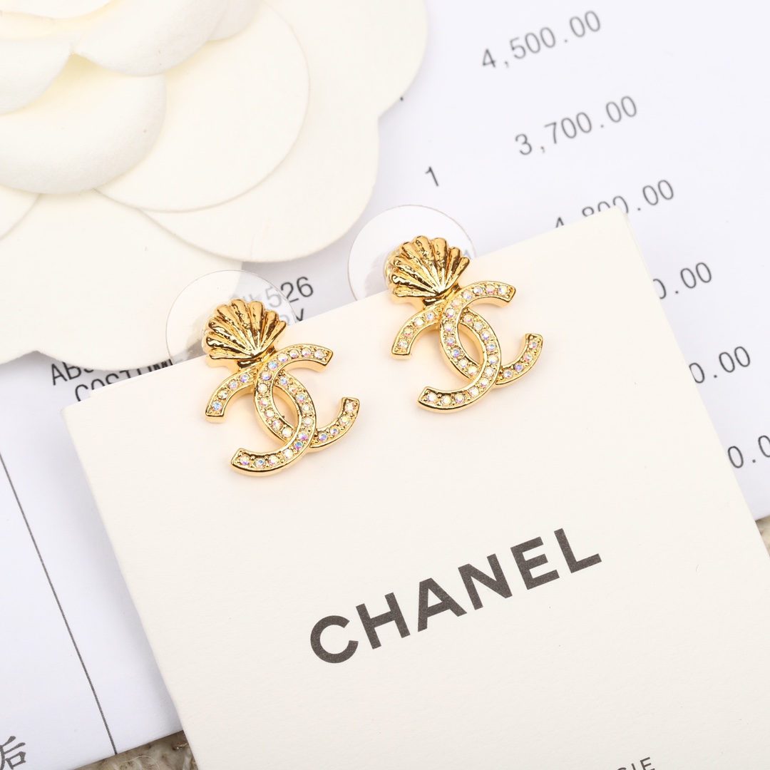 [TOP] CHANEL CC Sea Shell  Earrings - Gold