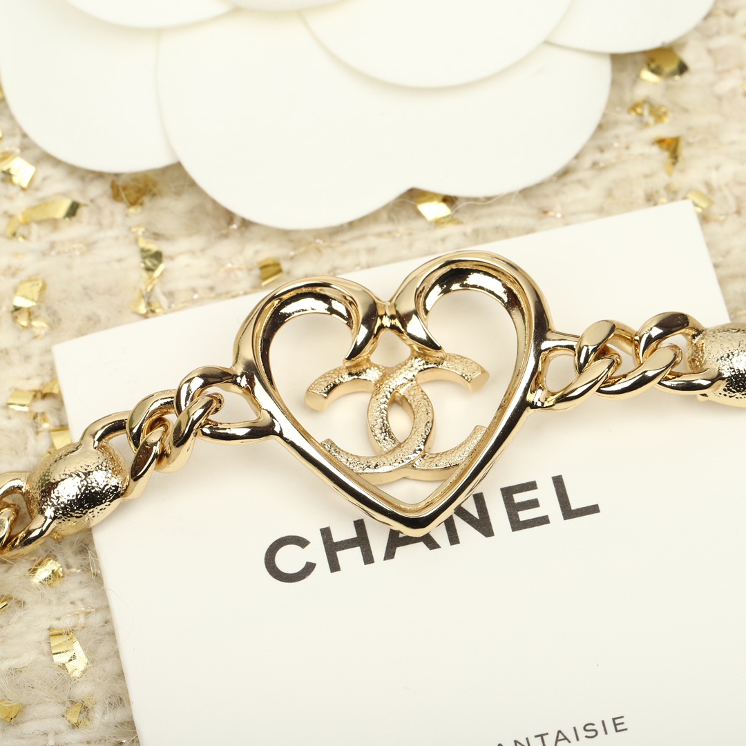 [TOP] CHANEL Love Bracelet - Gold