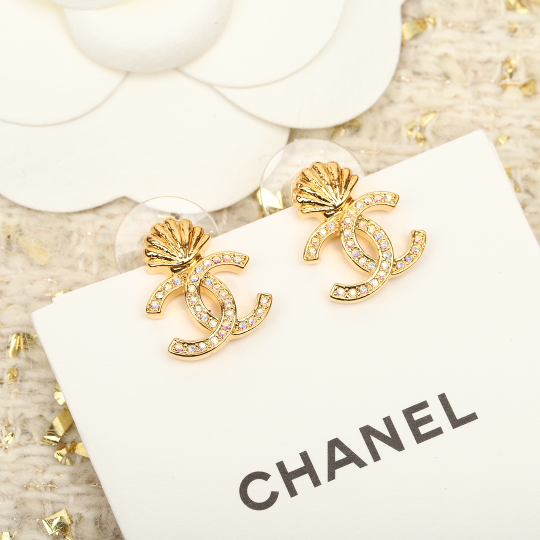 [TOP] CHANEL CC Sea Shell  Earrings - Gold