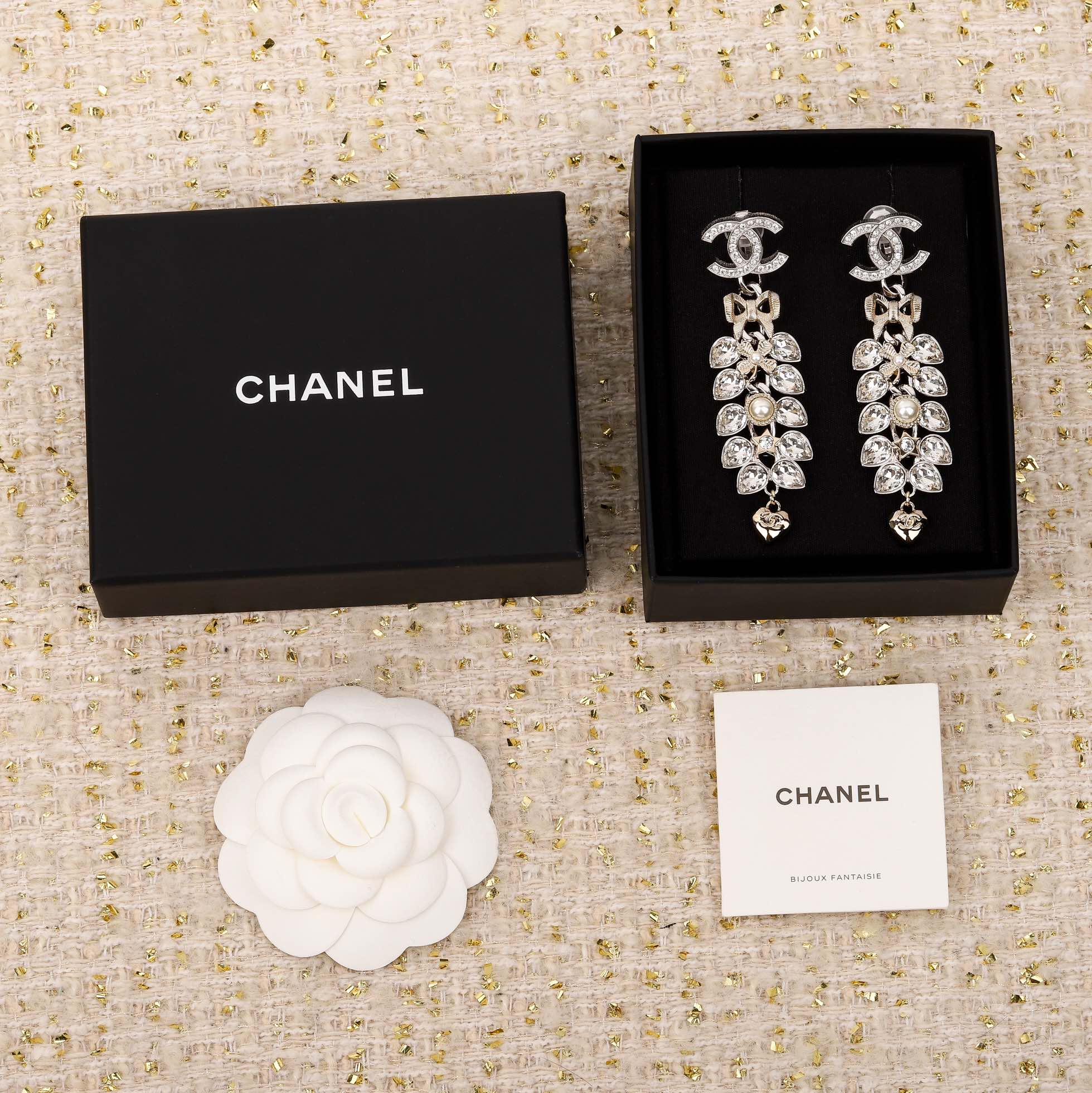 [TOP] CHANEL Butterfly Earrings - Silver