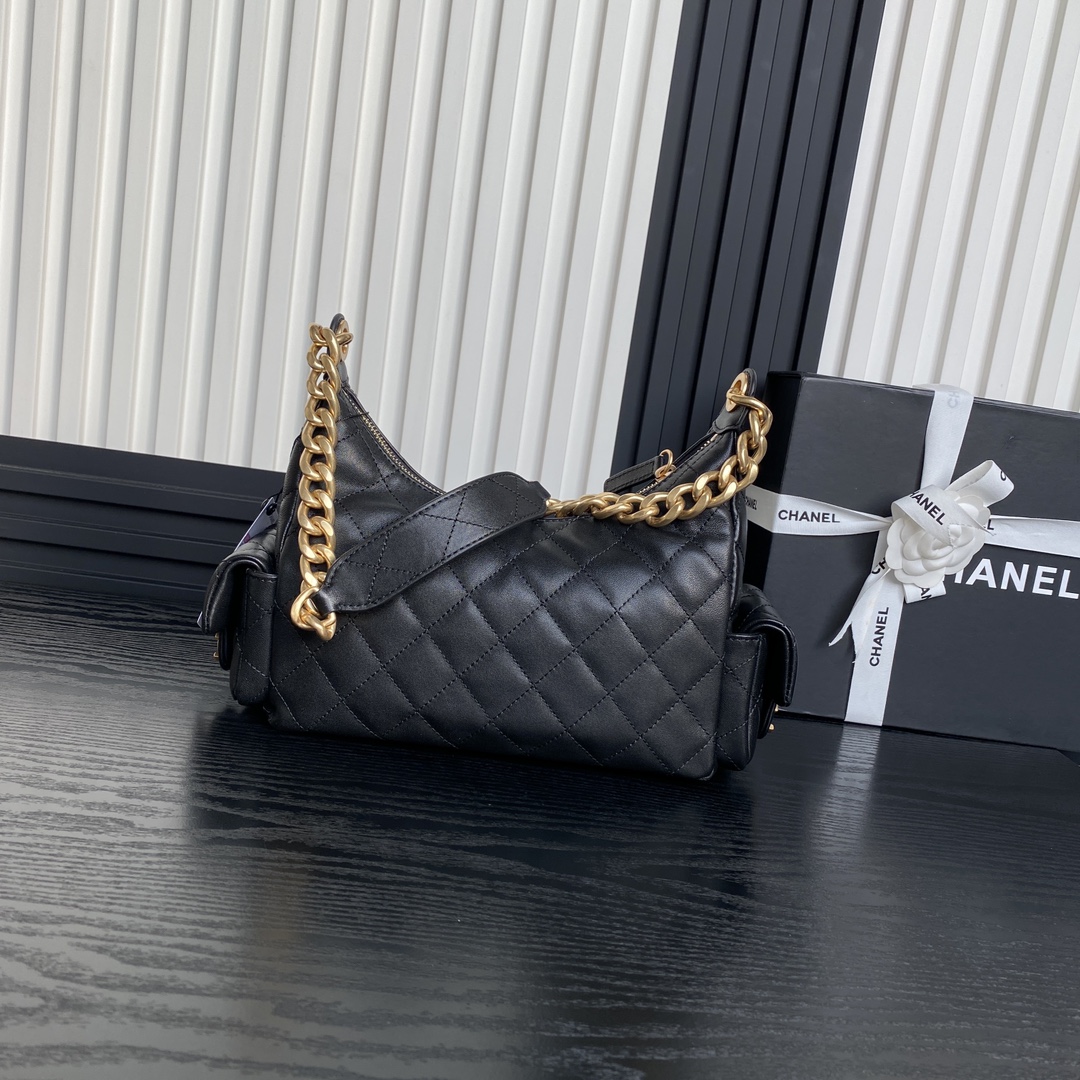 [TOP] CHANEL Hobo Bag 22x31x15cm/27x35x18cm - Black