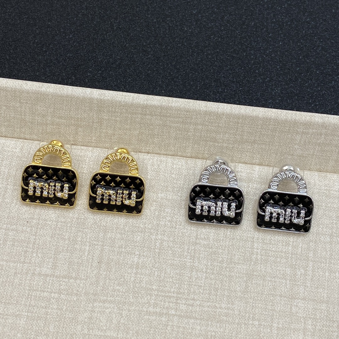 [TOP] Miu Miu Earrings - 2 Colors
