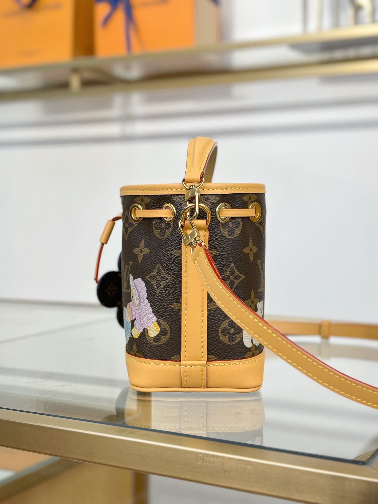 [TOP] Louis Vuitton LV NANO NOÉ Bag Monogram  16x13x10cm - Brown