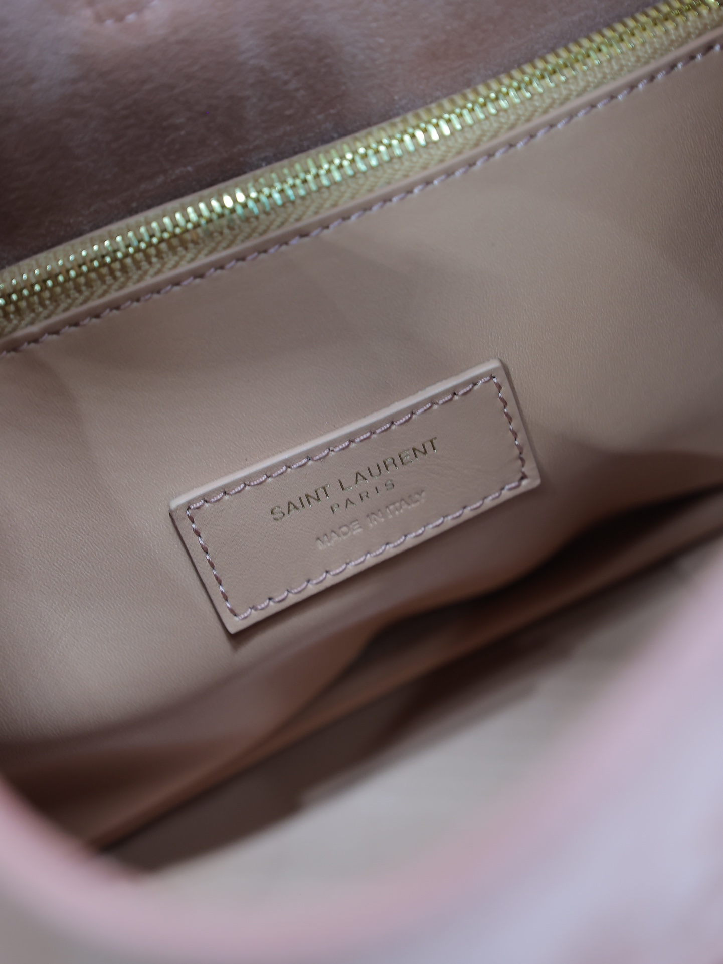 [TOP] Yves Saint Laurent YSL Le 5A7 Bag 23×22×8.5cm - Pink