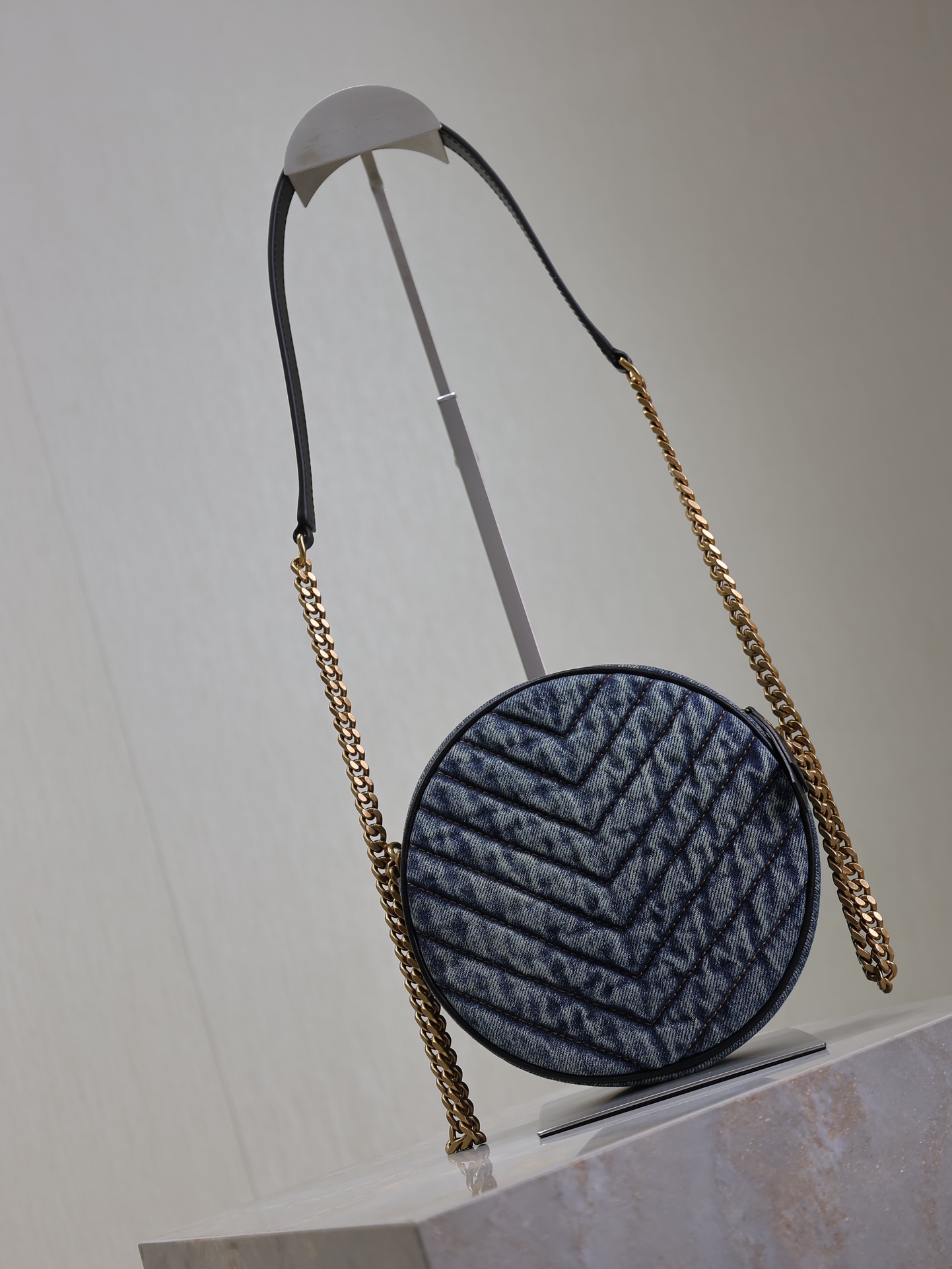 [TOP] Yves Saint Laurent YSL VINYLE Bag 17×17×5.5cm  - Blue