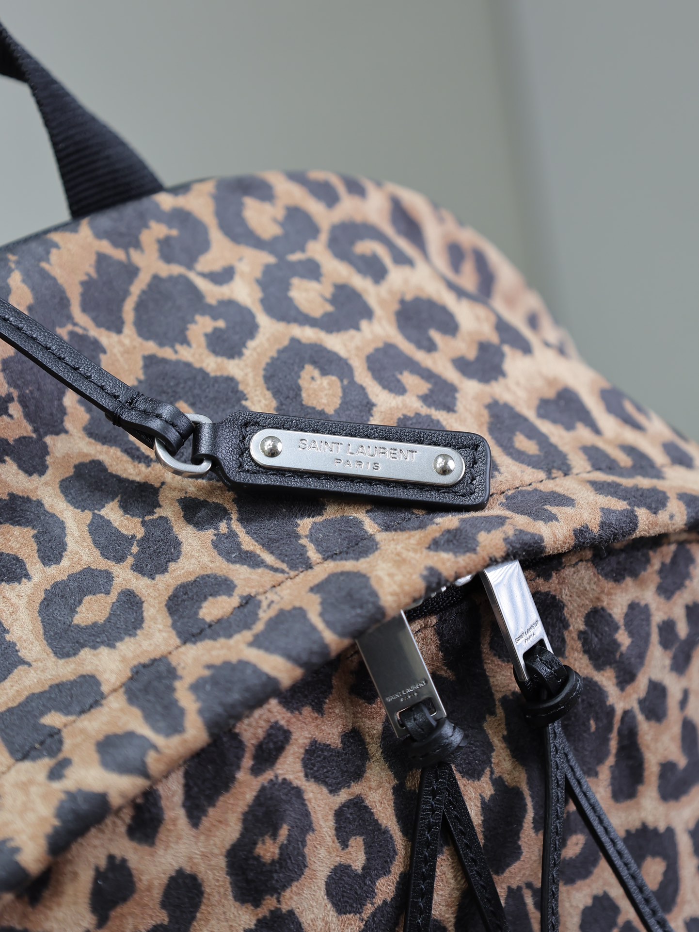 [TOP] Yves Saint Laurent YSL Leopard Backpack 30x38x17cm - Brown