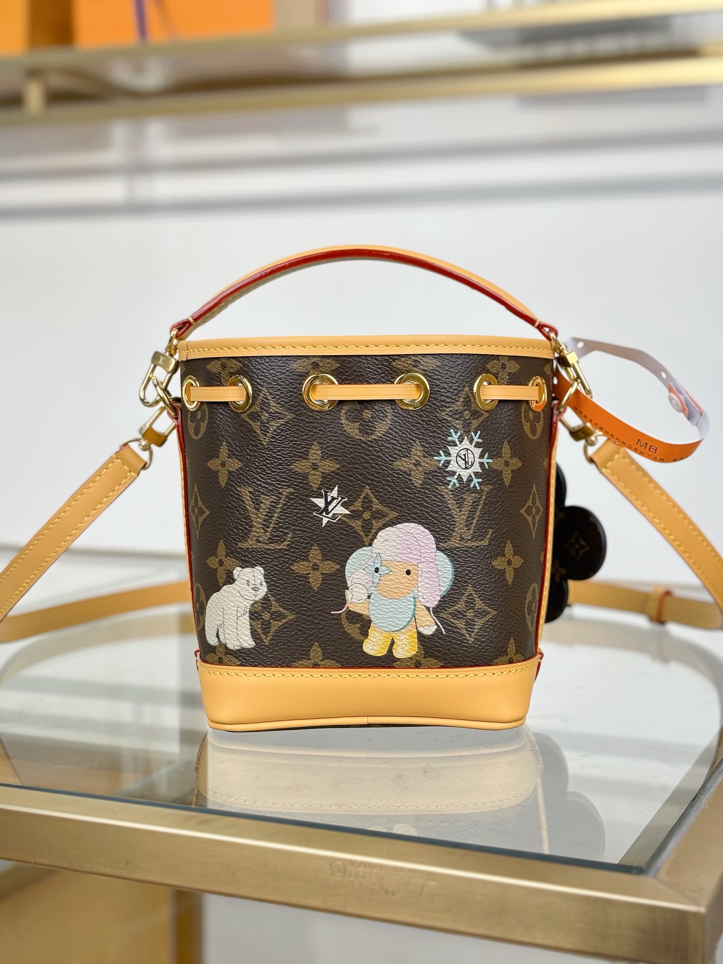 [TOP] Louis Vuitton LV NANO NOÉ Bag Monogram  16x13x10cm - Brown