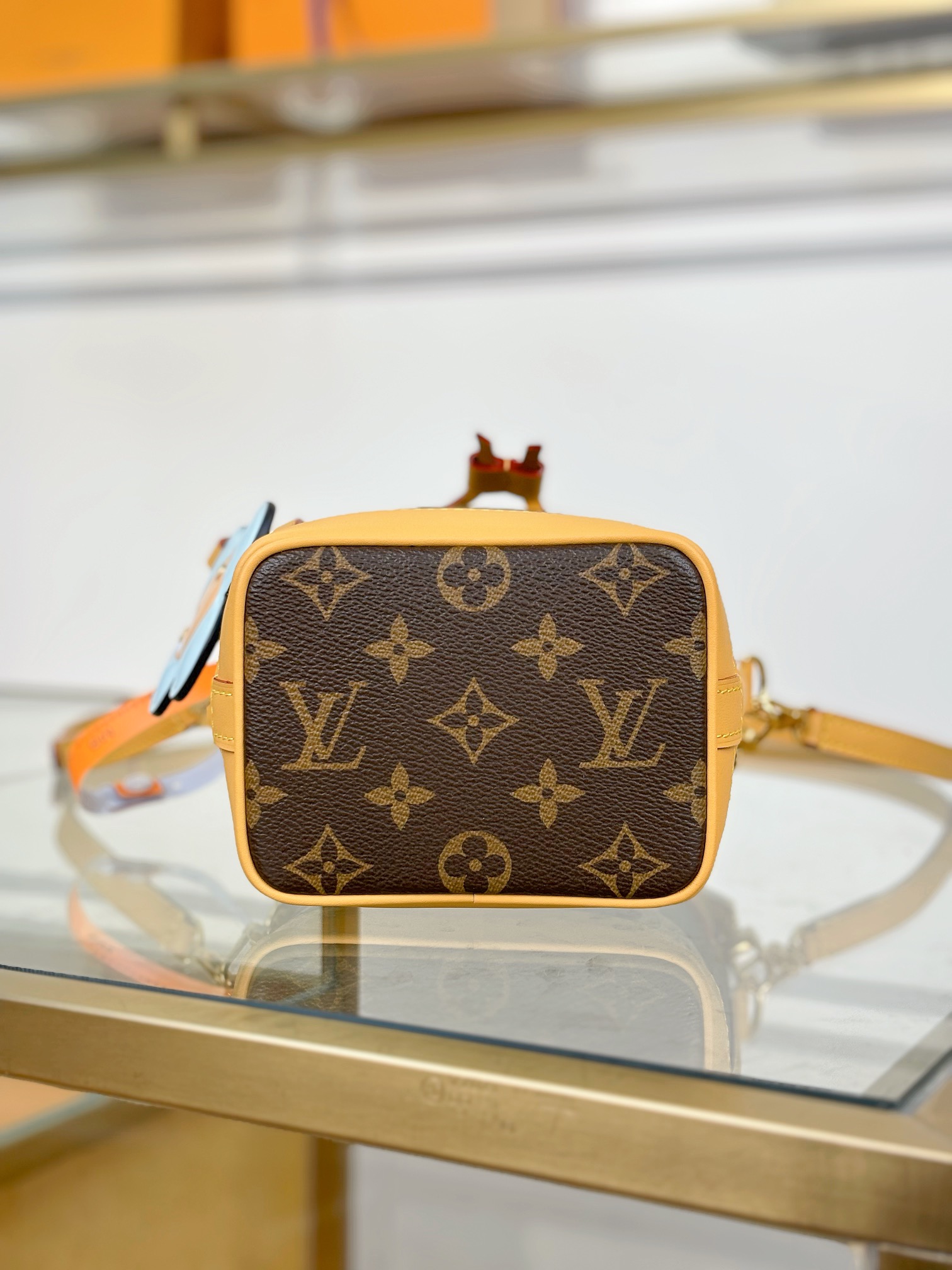 [TOP] Louis Vuitton LV NANO NOÉ Bag Monogram  16x13x10cm - Brown