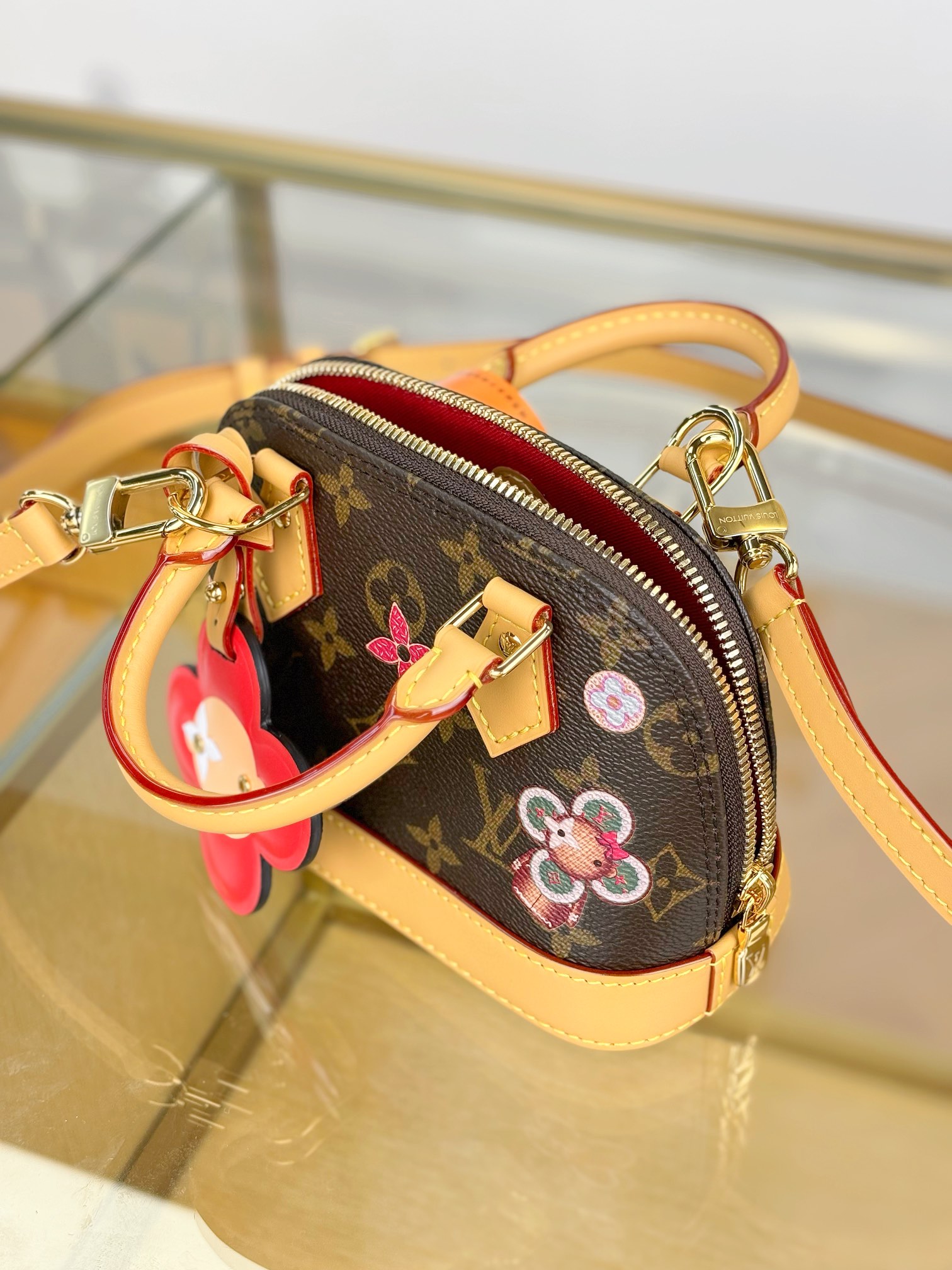 [TOP] Louis Vuitton LV Christmas Limited NANO ALMA Bag 18x12x8cm - Brown