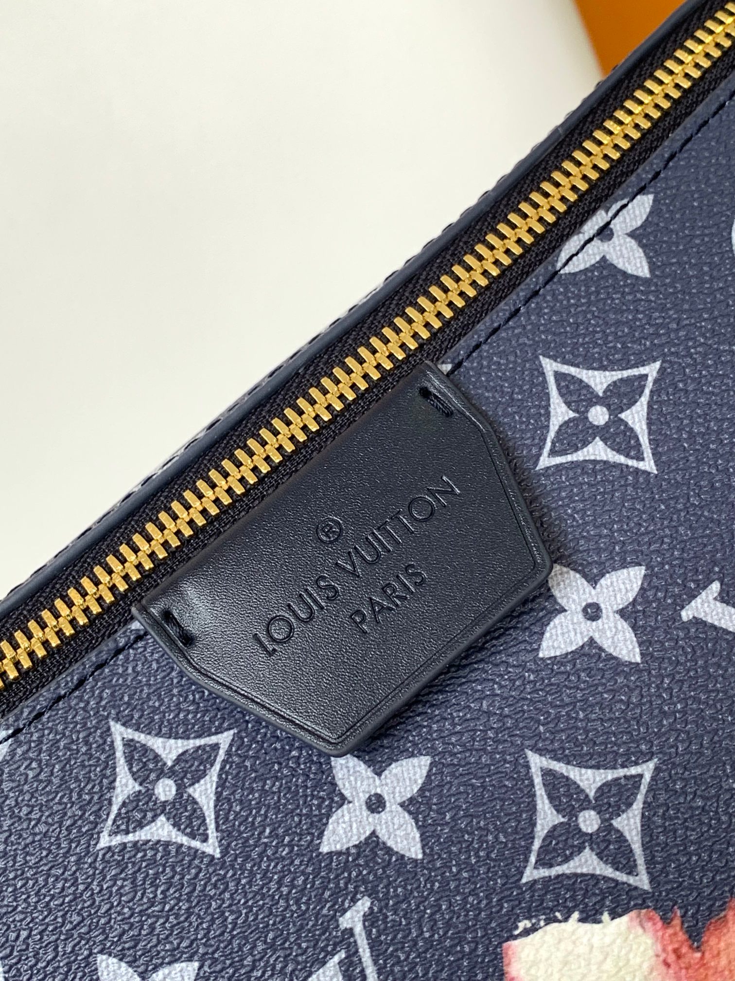 [TOP] Louis Vuitton LV Moon Crossbody  Bag 24.5 x 16.0 x 4.5 CM- Blue