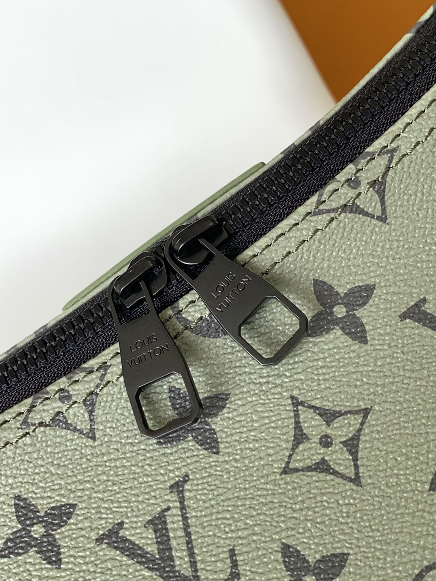 [TOP] Louis Vuitton LV Hamac Bag 39*19*10cm - Green