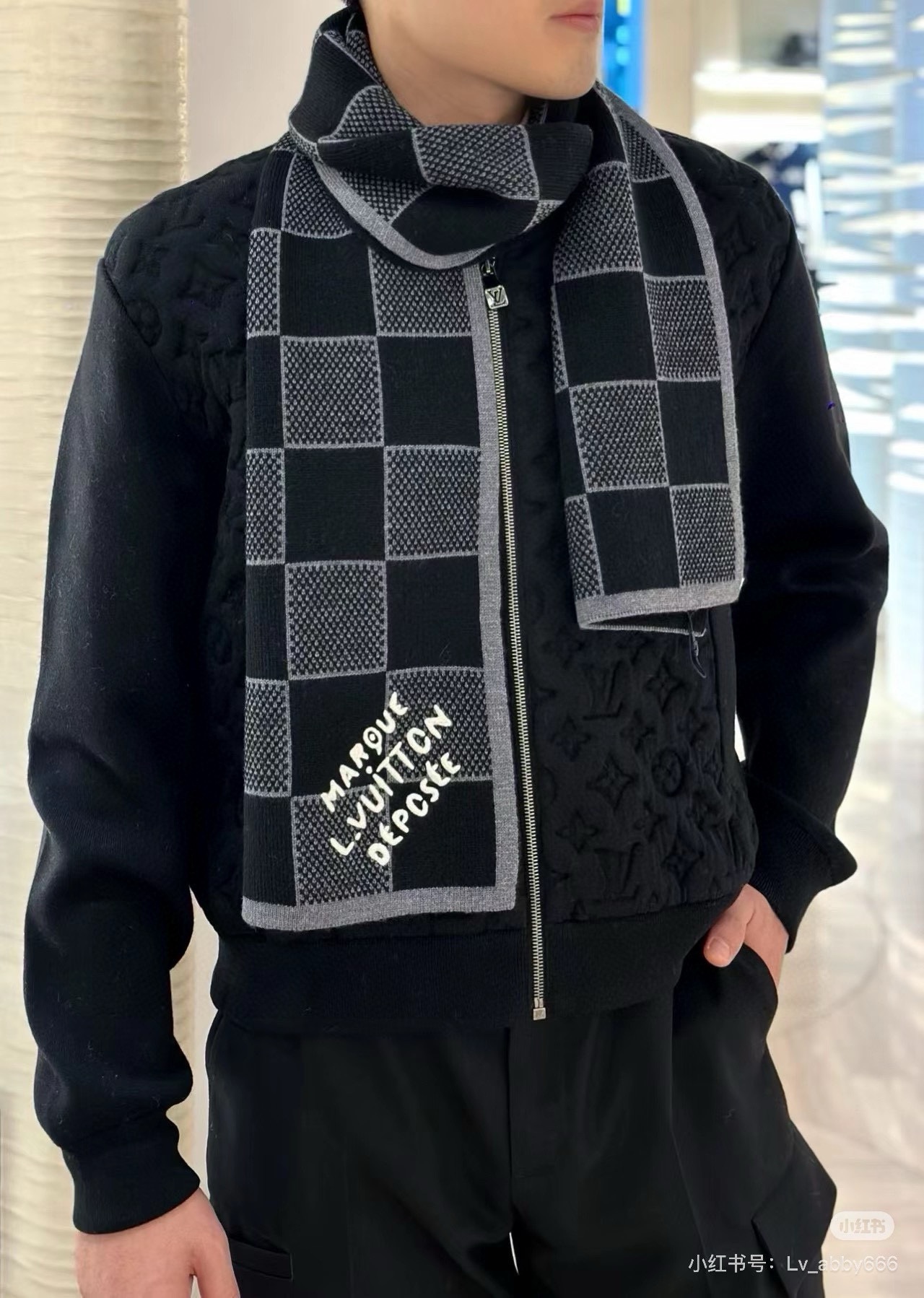 [TOP] Louis Vuitton LV Men's Scarf 25 x 220cm-Black