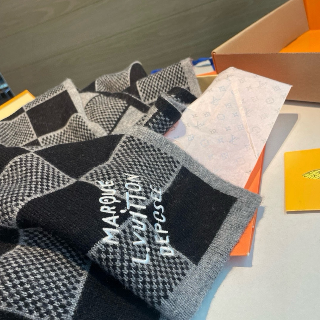 [TOP] Louis Vuitton LV Men's Scarf 25 x 220cm-Black