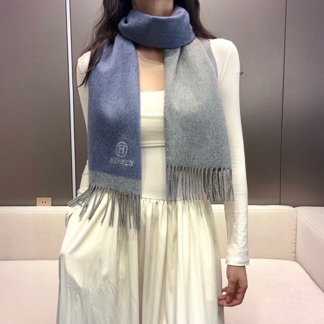 [TOP] HERMES Scarf 30x 180cm - 2 Colors