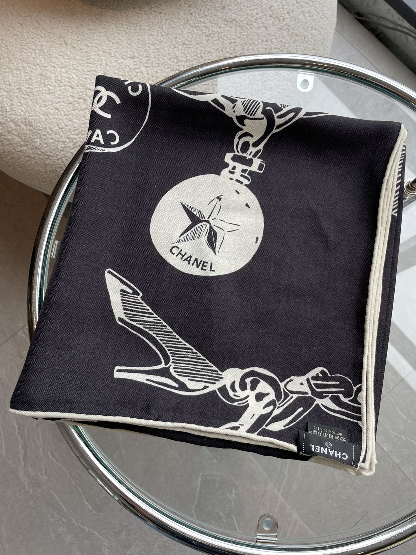 [TOP] CHANEL Silk Square Scarf 140*140cm - 2 Colors