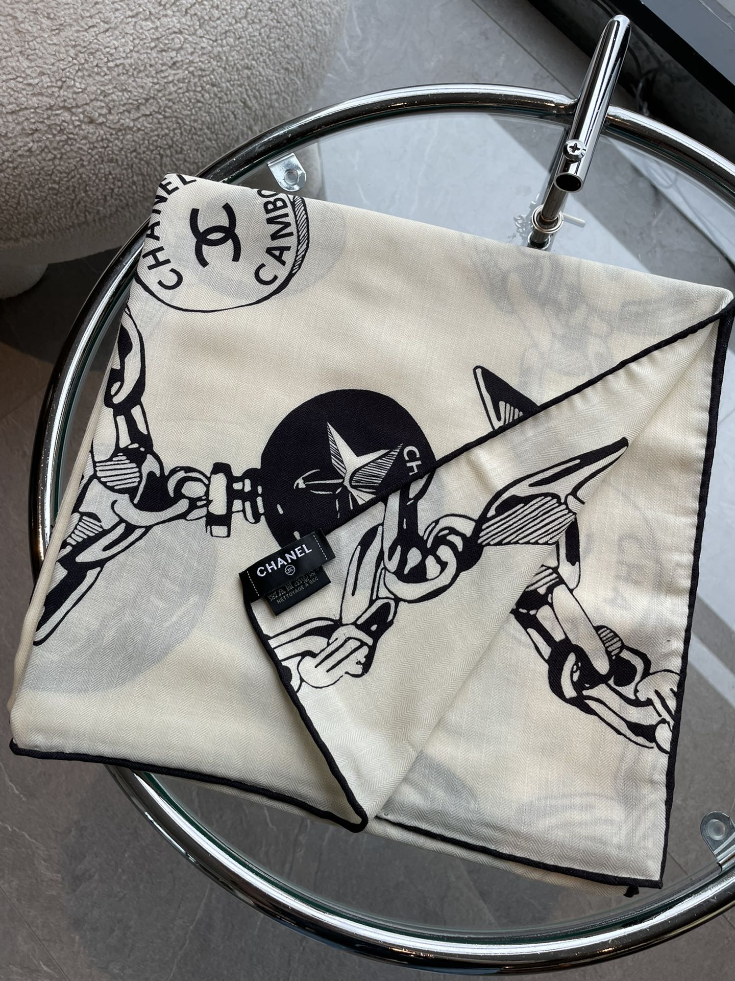 [TOP] CHANEL Silk Square Scarf 140*140cm - 2 Colors