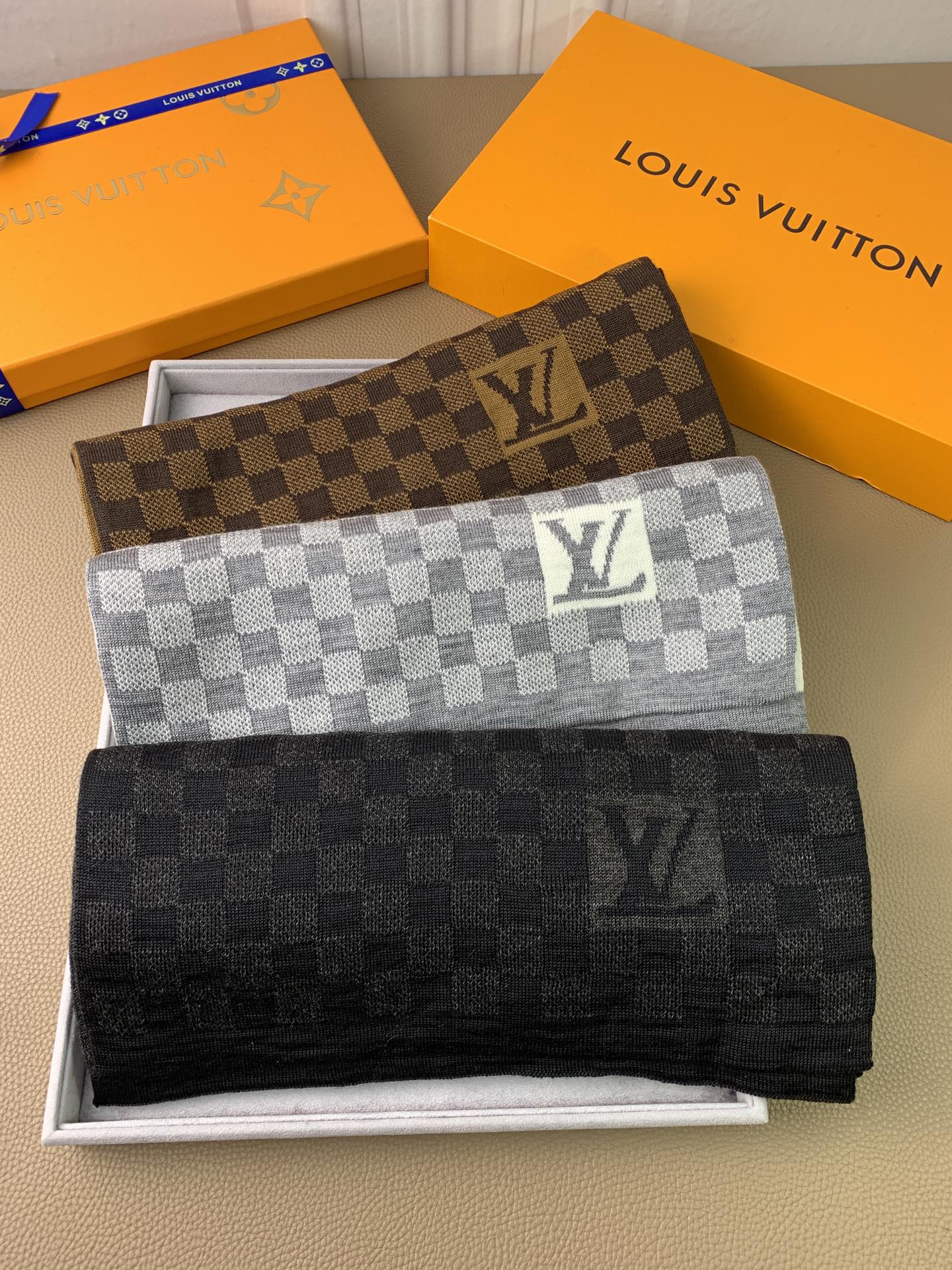 [TOP] Louis Vuitton LV Men's Scarf 30*180cm-3 Colors