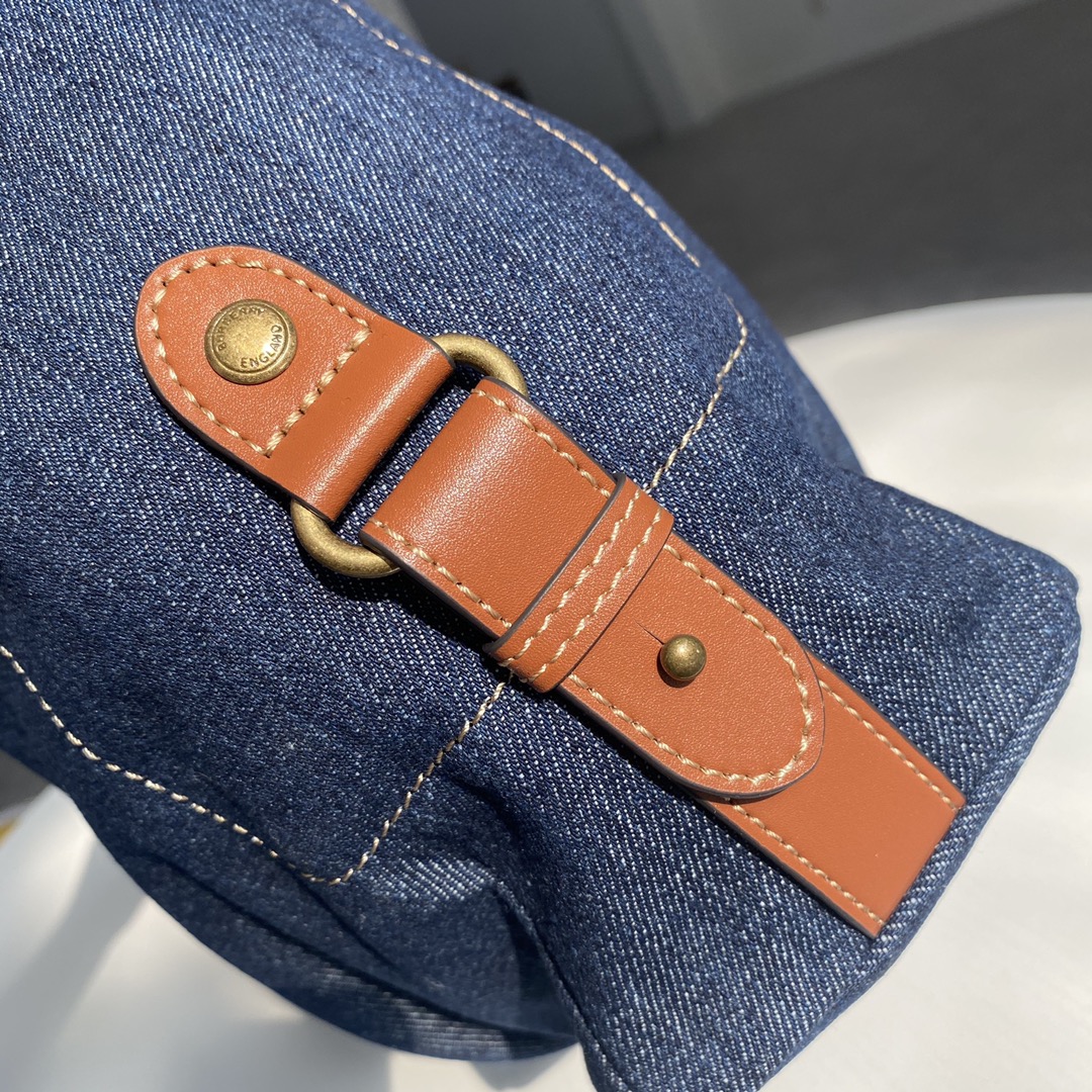 [TOP] BURBERRY Denim Shopping Bag 28×26×13cm -Blue