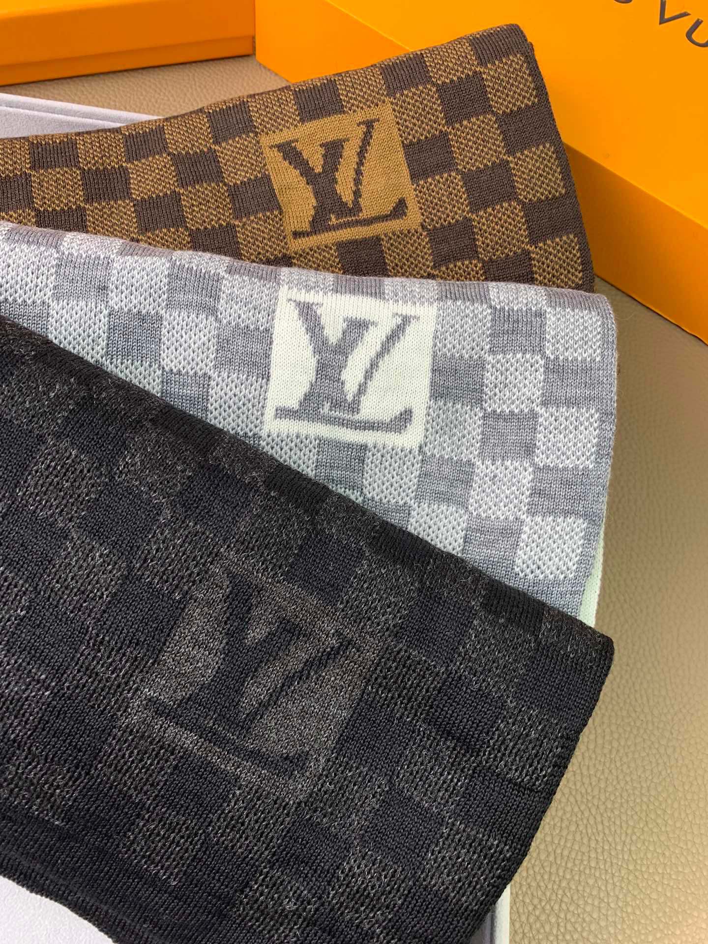 [TOP] Louis Vuitton LV Men's Scarf 30*180cm-3 Colors