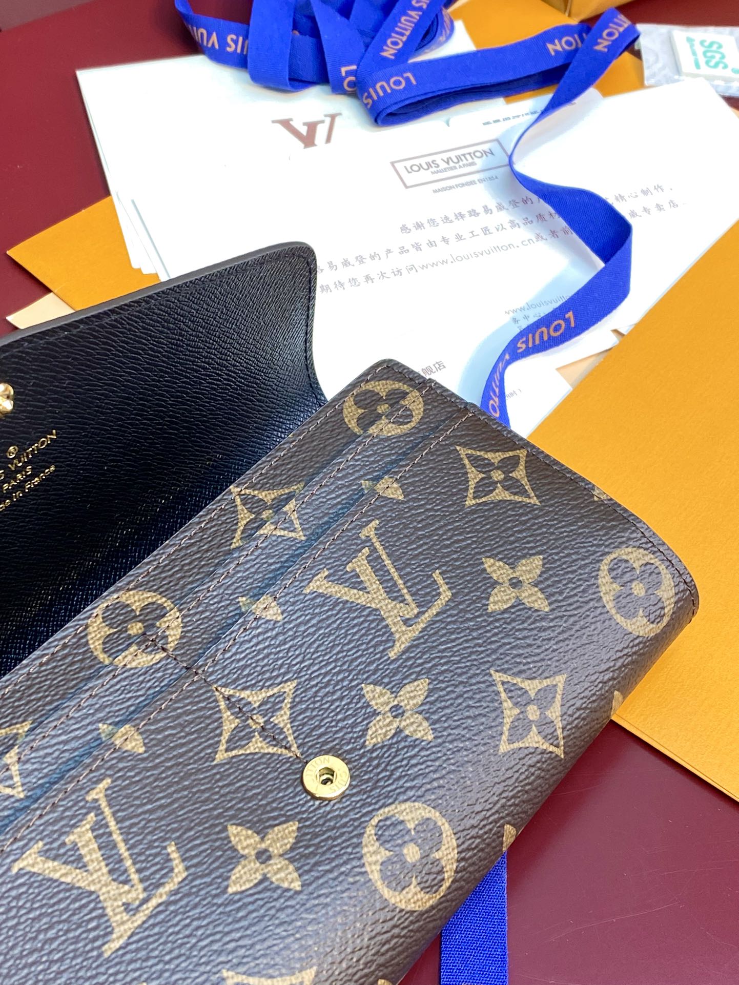 [TOP] Louis Vuitton LV Sarah Wallet Monogram Reverse Giant Canvas 19x10.5x2cm - Khaki/Brown