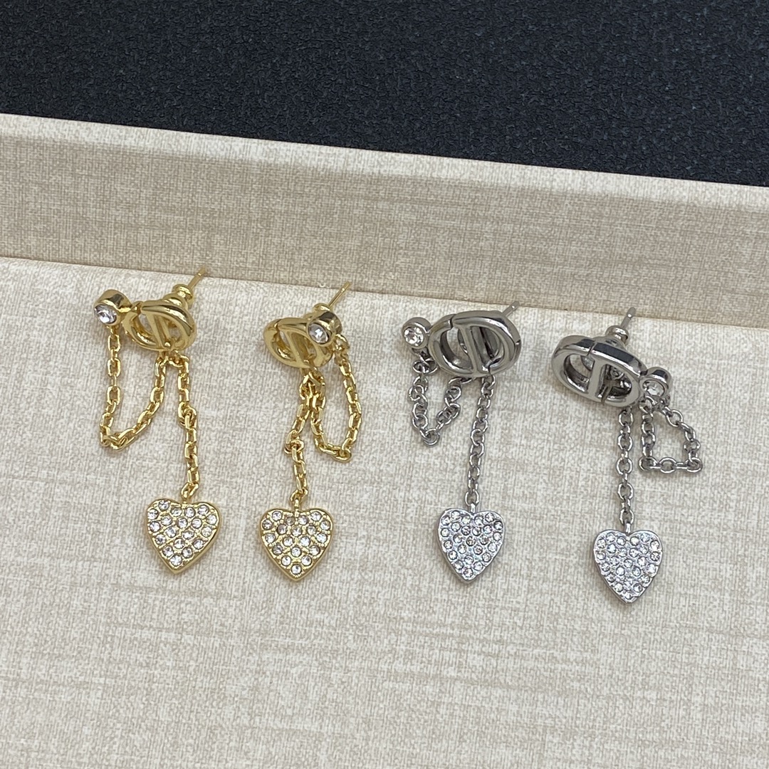 [TOP] Christian Dior Love Earrings - 2 Color