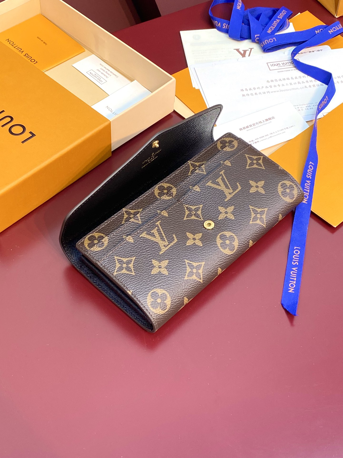 [TOP] Louis Vuitton LV Sarah Wallet Monogram Reverse Giant Canvas 19x10.5x2cm - Khaki/Brown