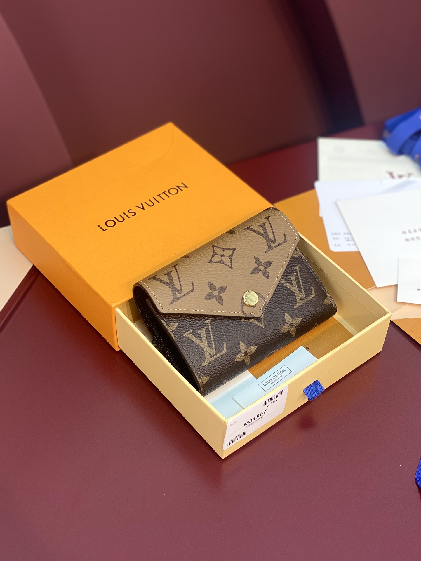 [TOP] Louis Vuitton LV Victorine Wallet Monogram Reverse Canvas 12x9.5x1.5cm - Khaki/Brown