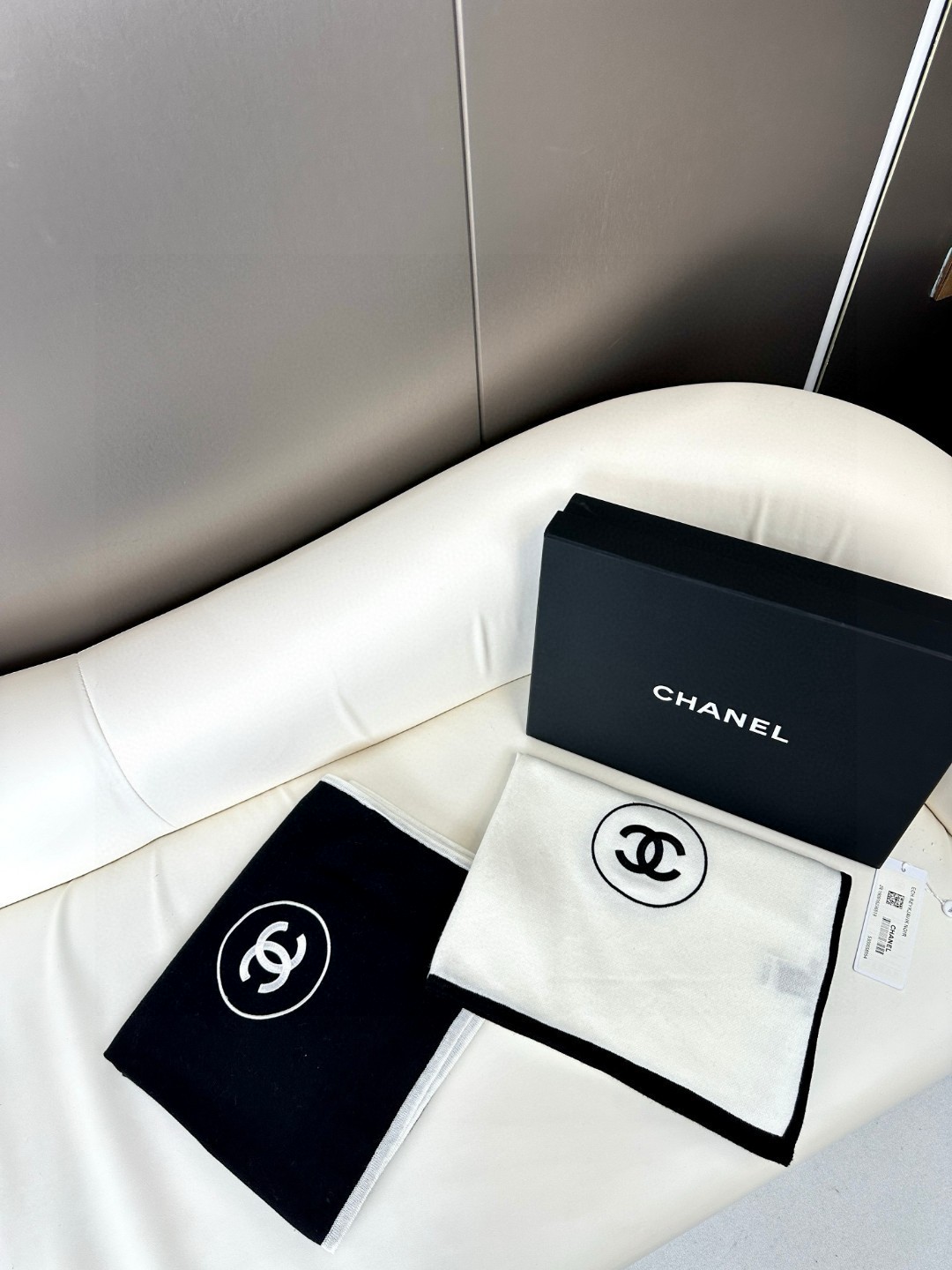 [TOP] CHANEL CC  Scarf 200x100cm - 2 Colors