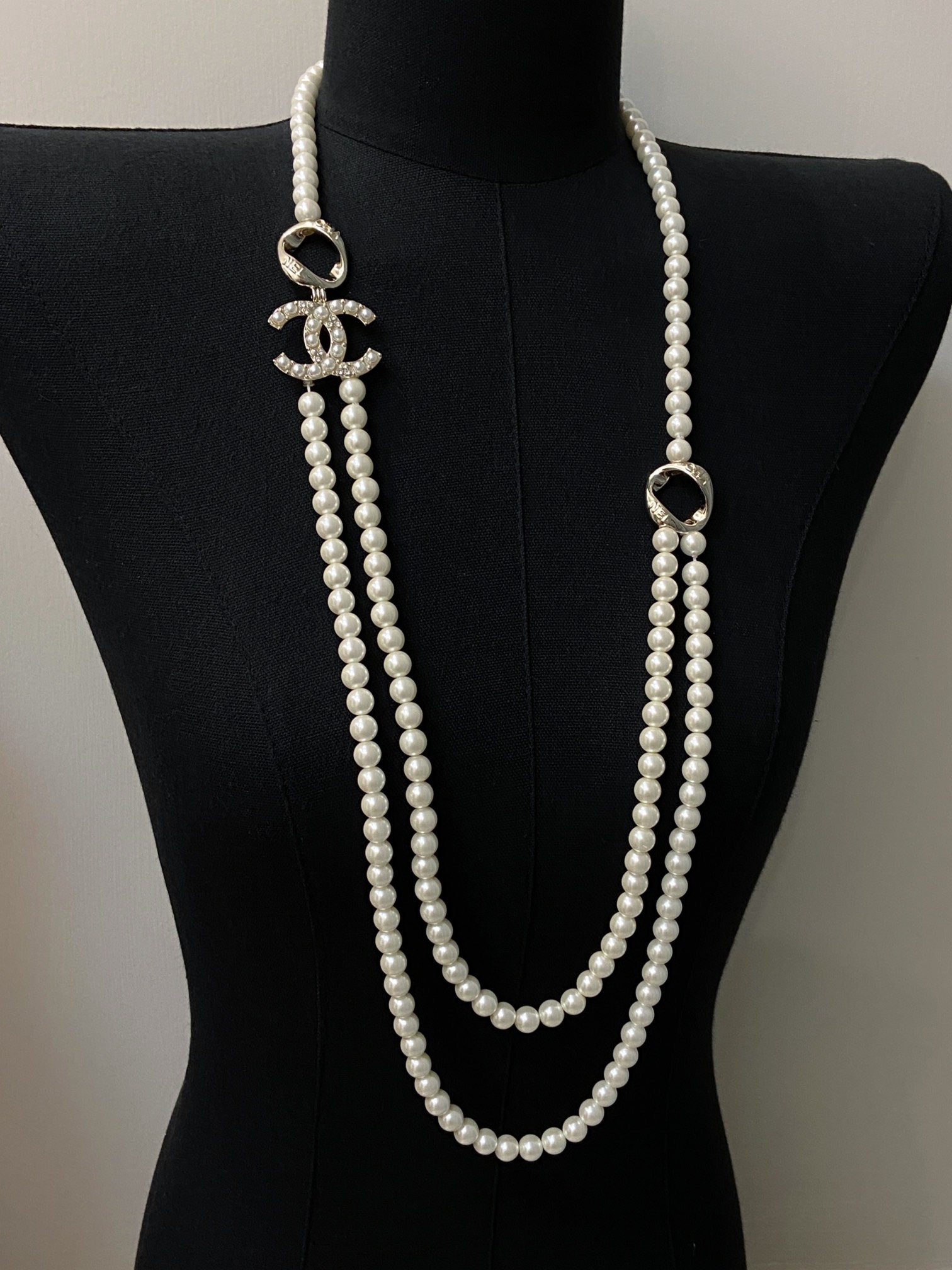 [TOP] CHANEL Long Pearl Necklace - 2 Color