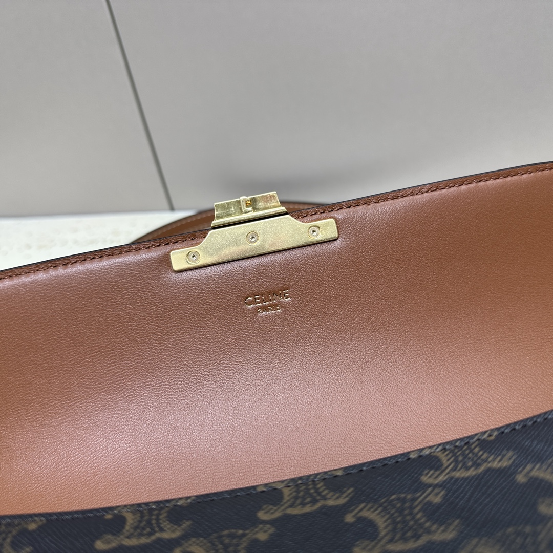 [TOP] CELINE LOLA Baguette Handbag Sheep Leather Lining 28x12×5cm - 2 Colour