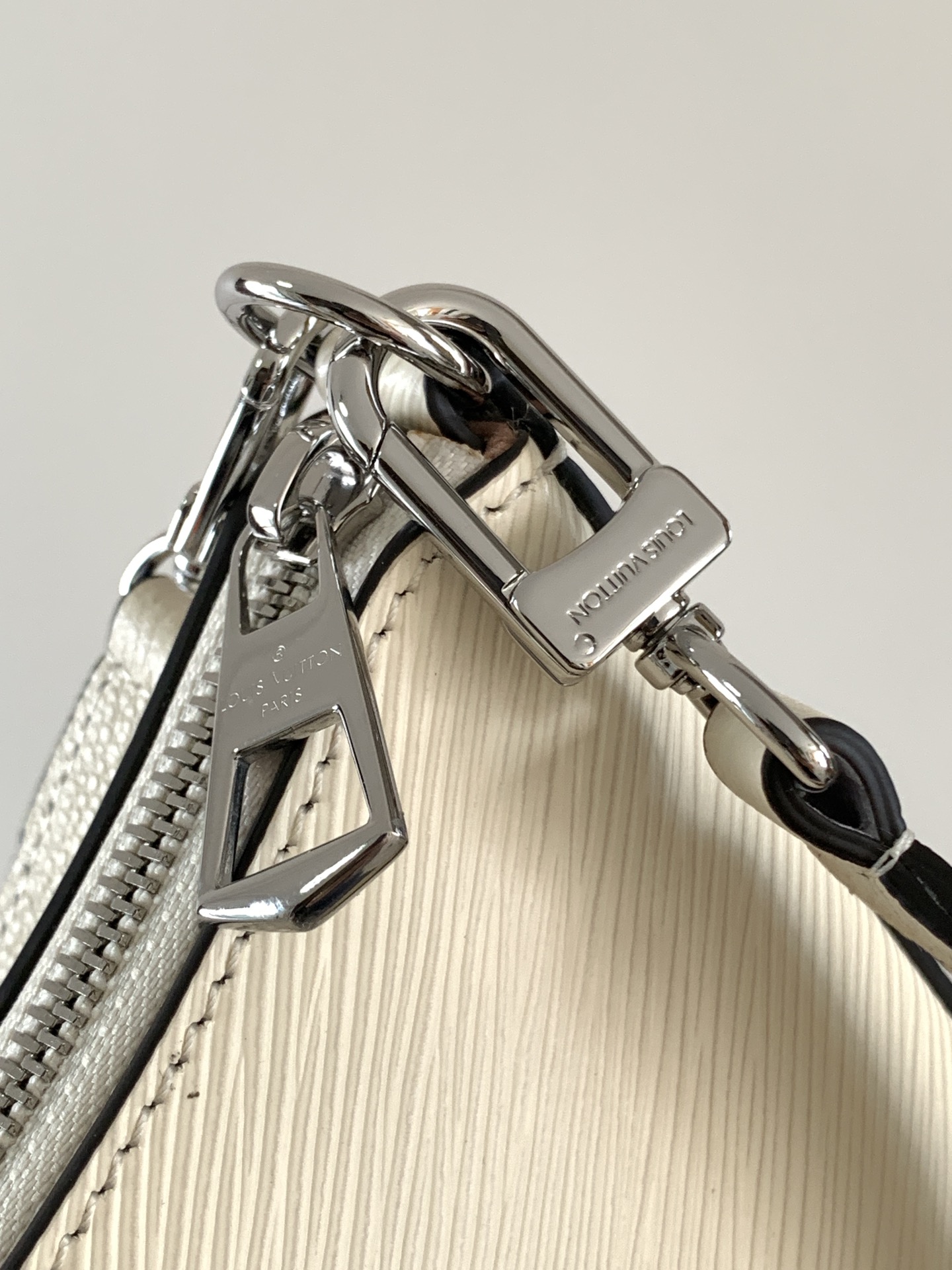 [TOP] Louis Vuitton LV Epi Marel Bag  25.0 x 15.0 x 8.0cm - 2 Colour