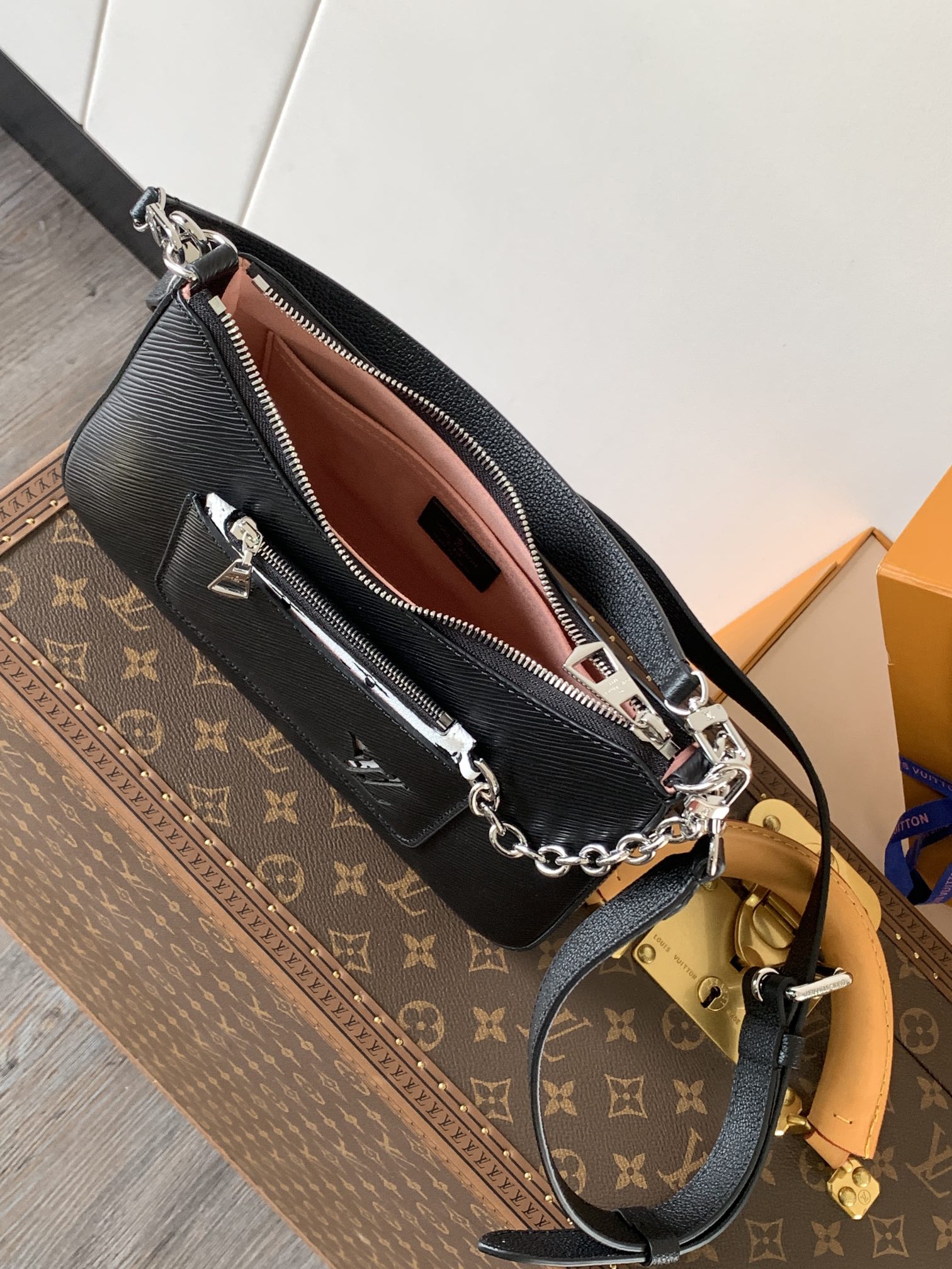 [TOP] Louis Vuitton LV Epi Marel Bag  25.0 x 15.0 x 8.0cm - 2 Colour