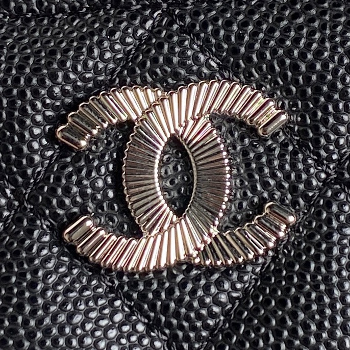 [TOP] CHANEL Vanity Case Calfskin 14x18x3cm - Black & GHW