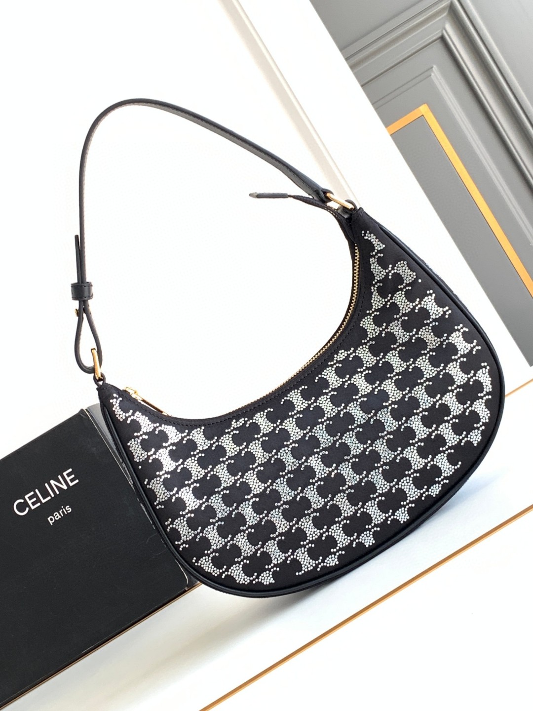[TOP] CELINE AVA Bags Moon Bag 23cm - Black
