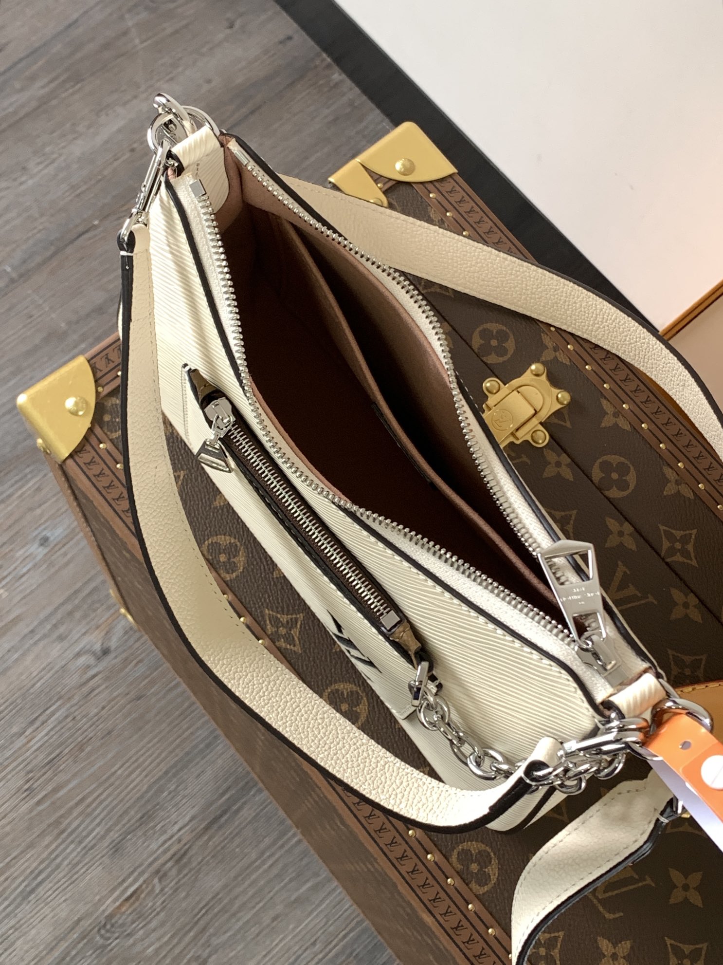 [TOP] Louis Vuitton LV Epi Marel Bag  25.0 x 15.0 x 8.0cm - 2 Colour