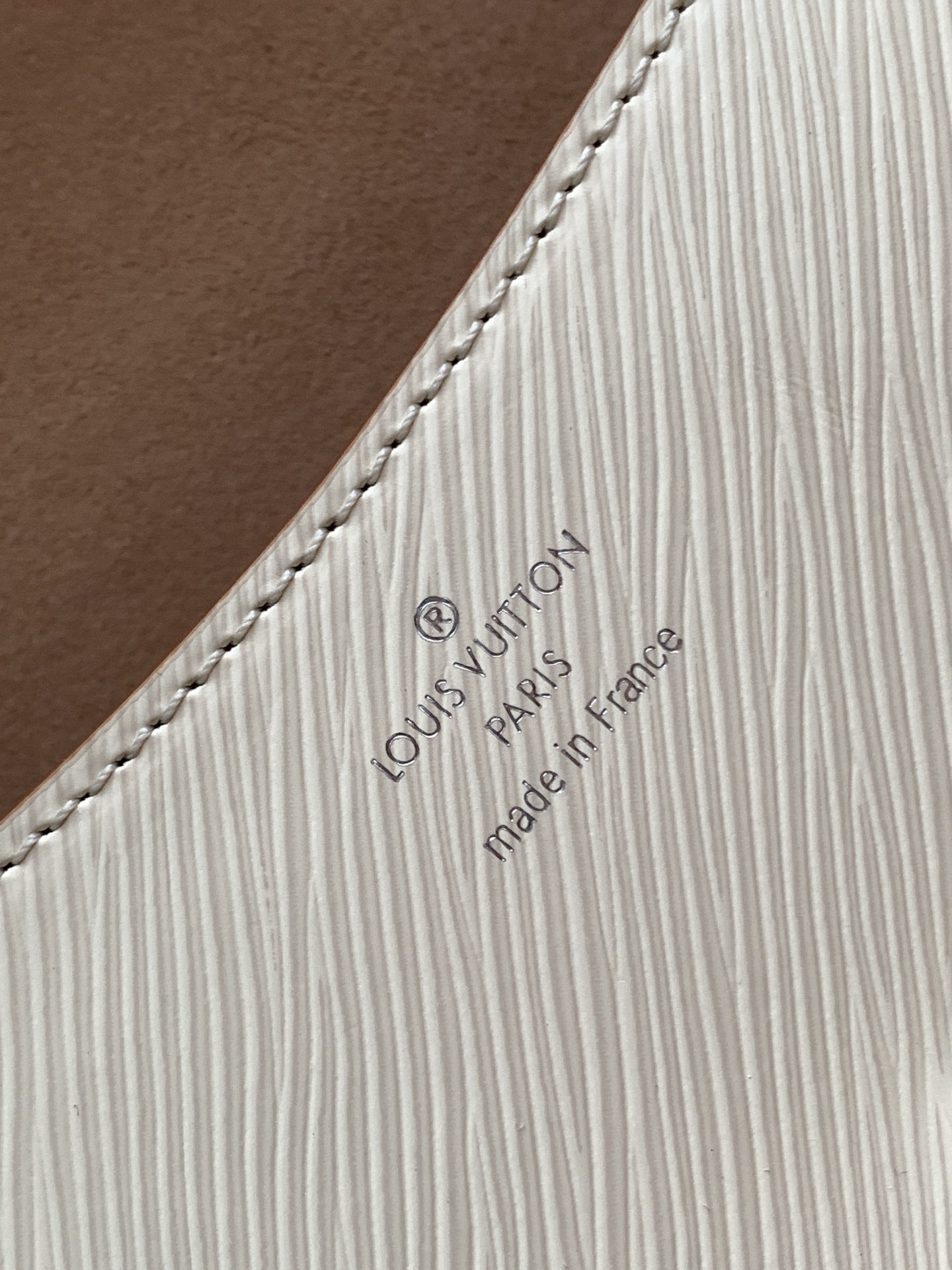 [TOP] Louis Vuitton LV Buci Handbag 24.5 x 15.5 x 9cm - 3 Colour