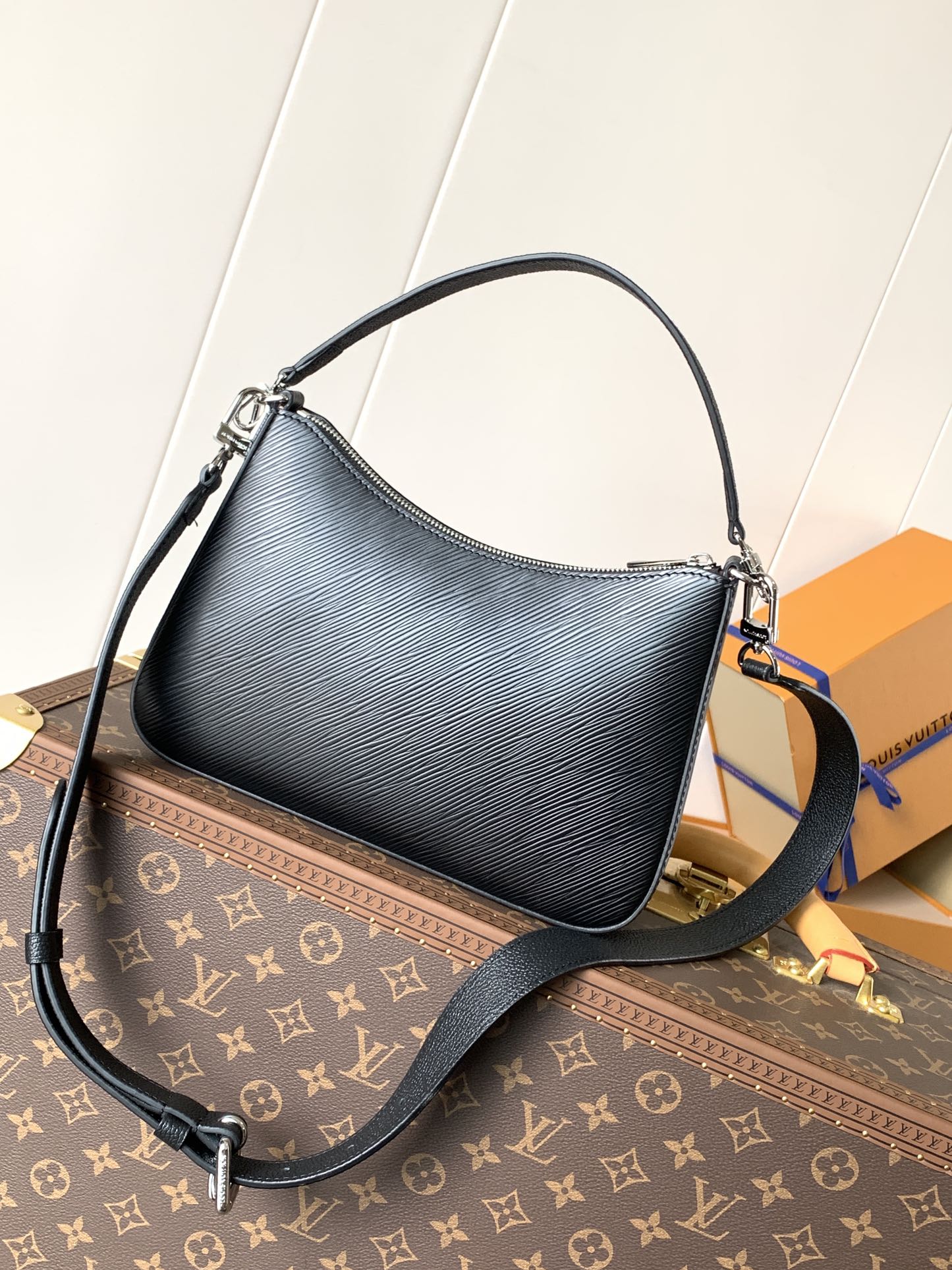 [TOP] Louis Vuitton LV Epi Marel Bag  25.0 x 15.0 x 8.0cm - 2 Colour