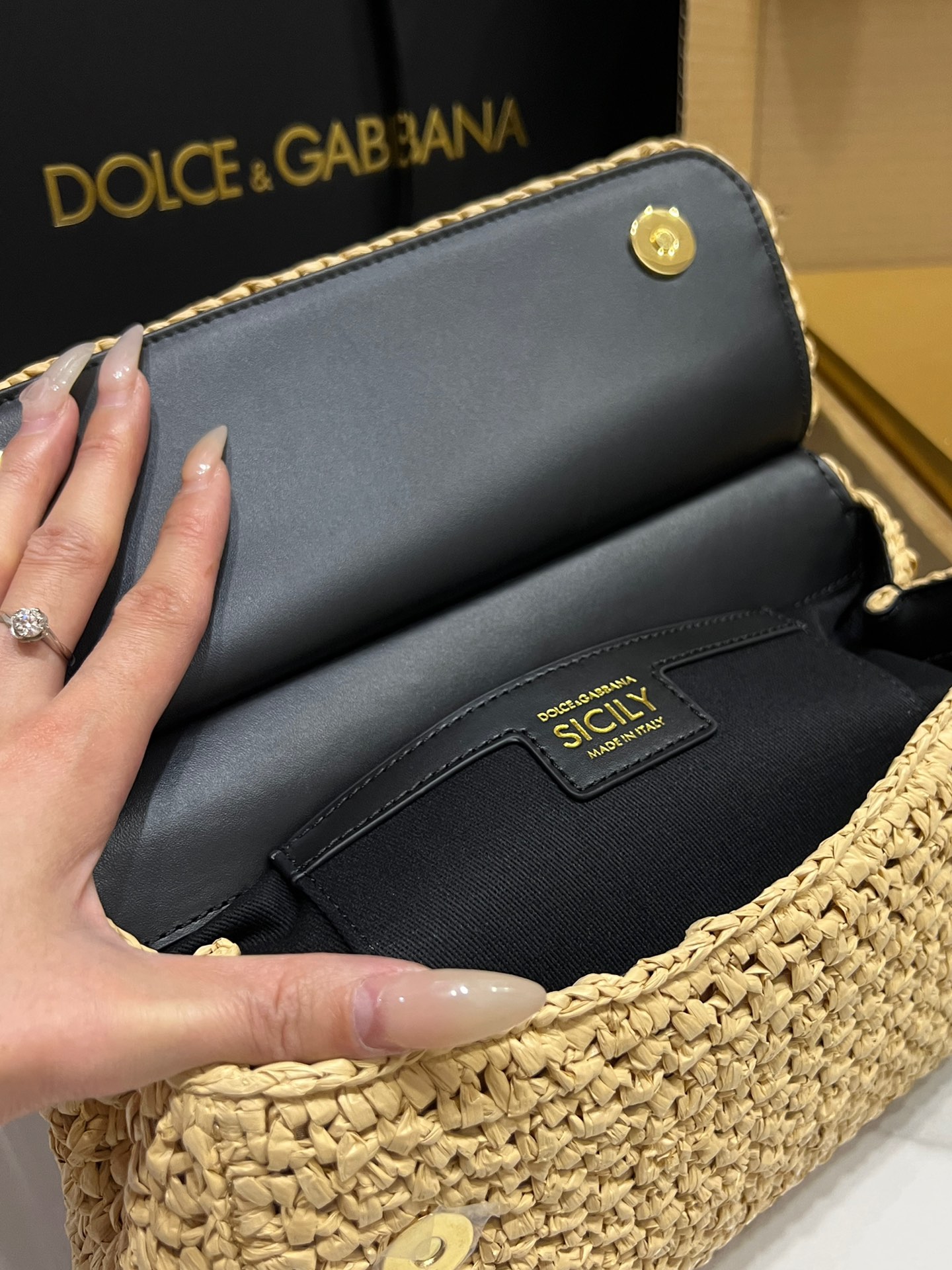 [TOP] Dolce & Gabbana D&G Sicily Bag 19x13x6cm/25x17x9cm - Apricot