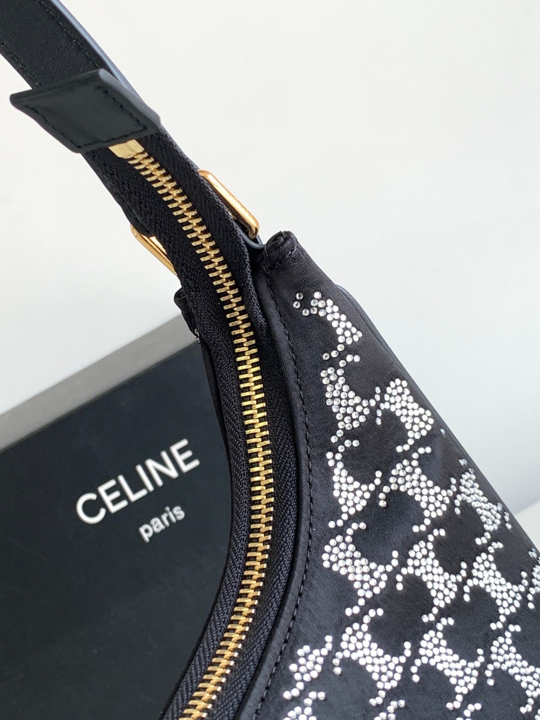 [TOP] CELINE AVA Bags Moon Bag 23cm - Black